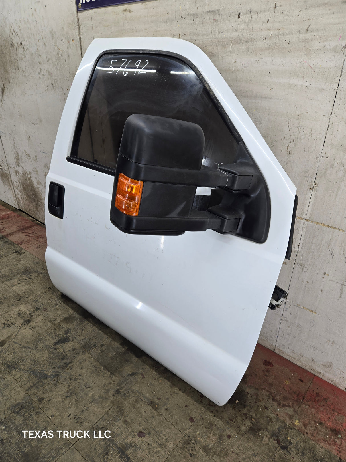 1999-2011 Ford Super Duty / Excursion Front Passenger RH Door F250 F350 F450 F550