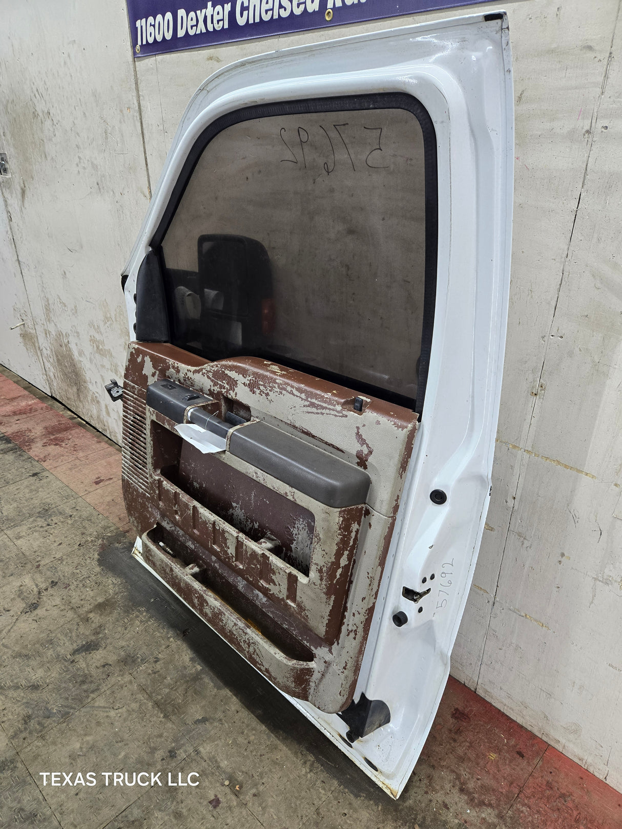 1999-2011 Ford Super Duty / Excursion Front Passenger RH Door F250 F350 F450 F550