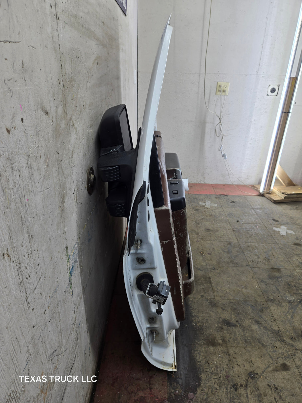 1999-2011 Ford Super Duty / Excursion Front Passenger RH Door F250 F350 F450 F550