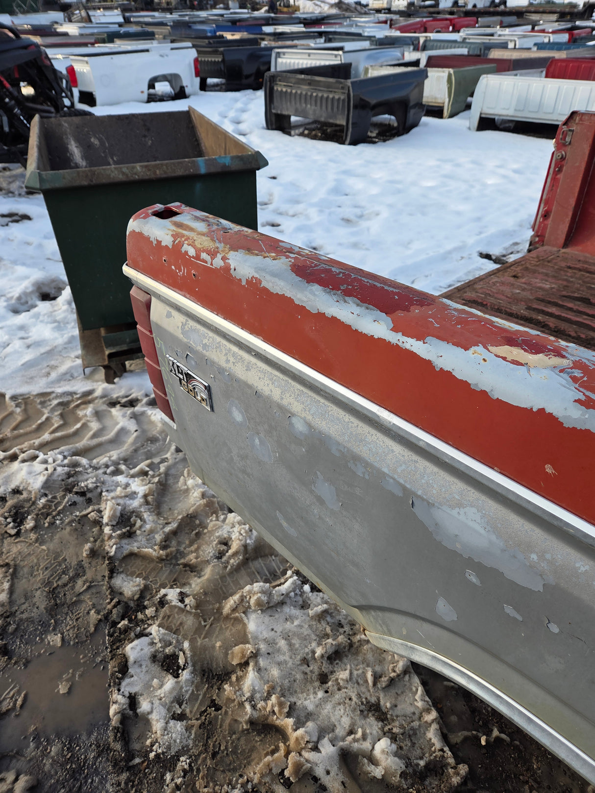 1980-1986 Ford F100 F150 F250 F350 6' 9" Short Bed