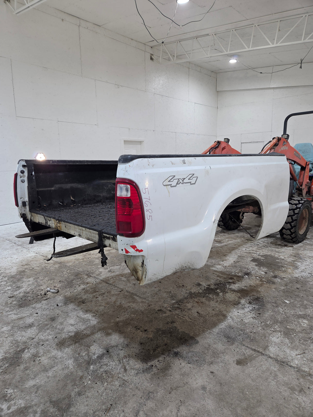 1999-2010 Ford Super Duty F250 F350 6' 9" Short Truck Bed