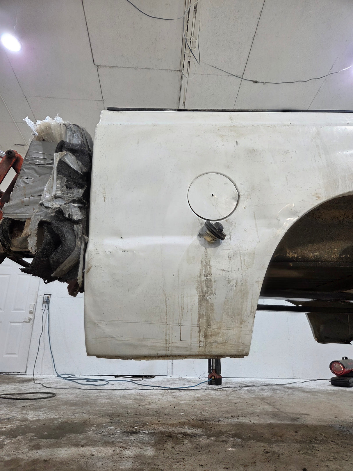 1999-2010 Ford Super Duty F250 F350 6' 9" Short Truck Bed