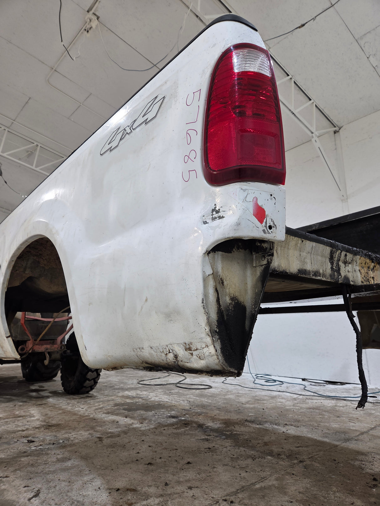 1999-2010 Ford Super Duty F250 F350 6' 9" Short Truck Bed