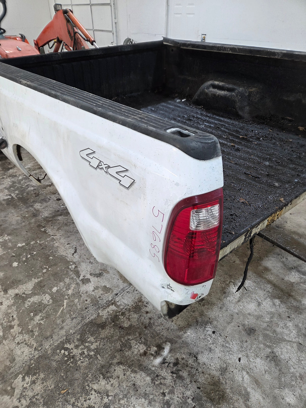 1999-2010 Ford Super Duty F250 F350 6' 9" Short Truck Bed