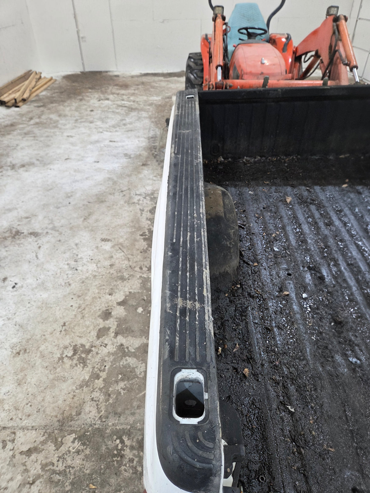 1999-2010 Ford Super Duty F250 F350 6' 9" Short Truck Bed