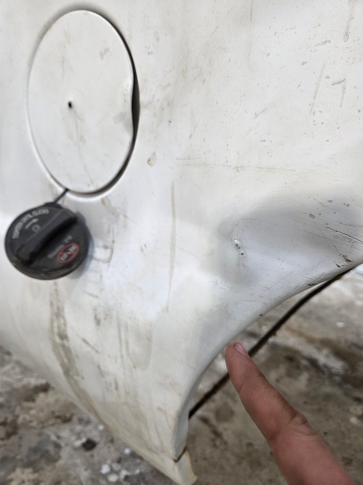 1999-2010 Ford Super Duty F250 F350 6' 9" Short Truck Bed