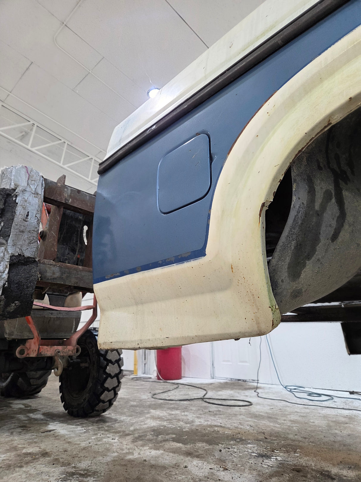 1987-1997 Ford F150 F250 F350 OBS 6' 9" Short Truck Bed