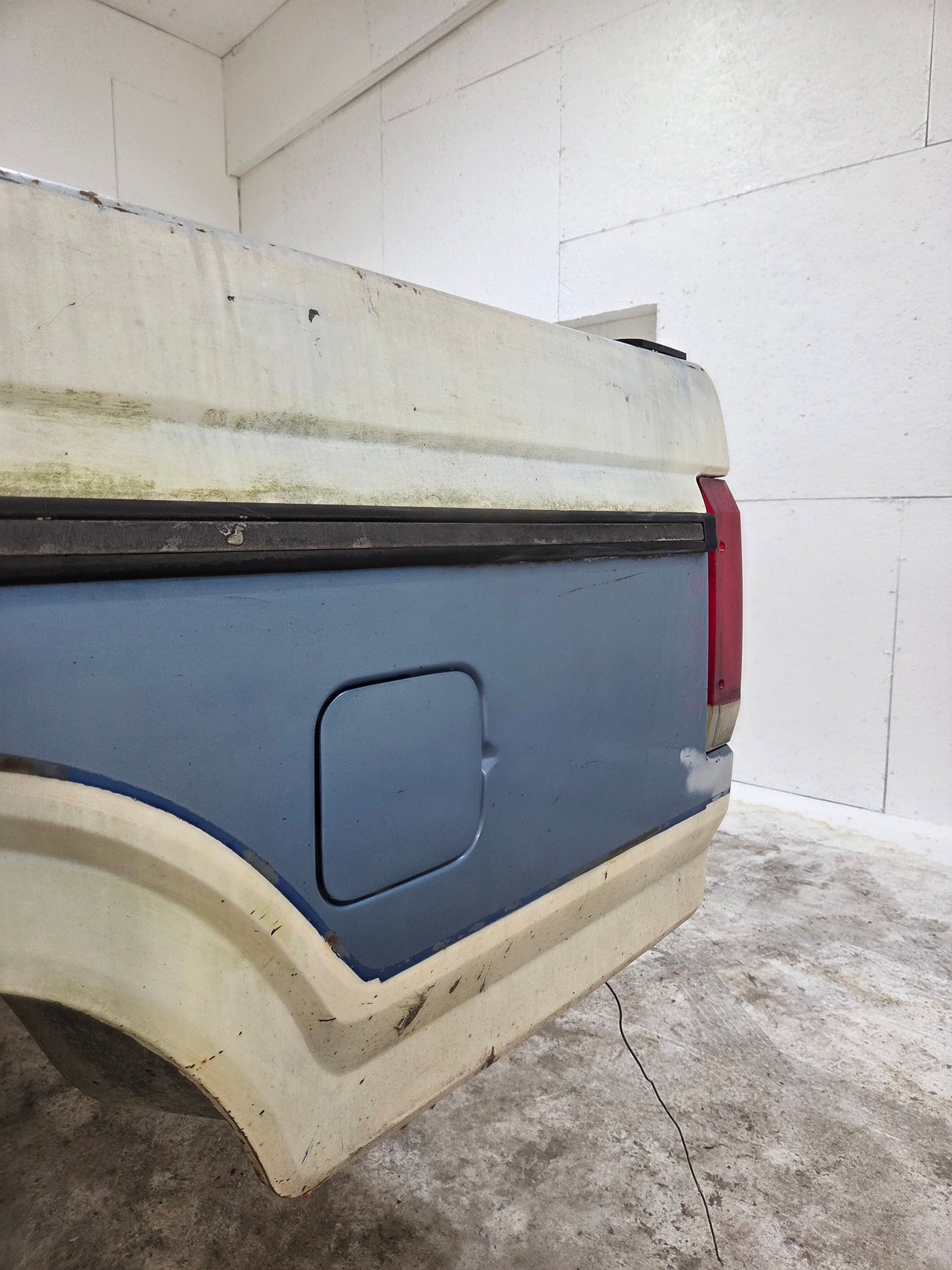1987-1997 Ford F150 F250 F350 OBS 6' 9" Short Truck Bed