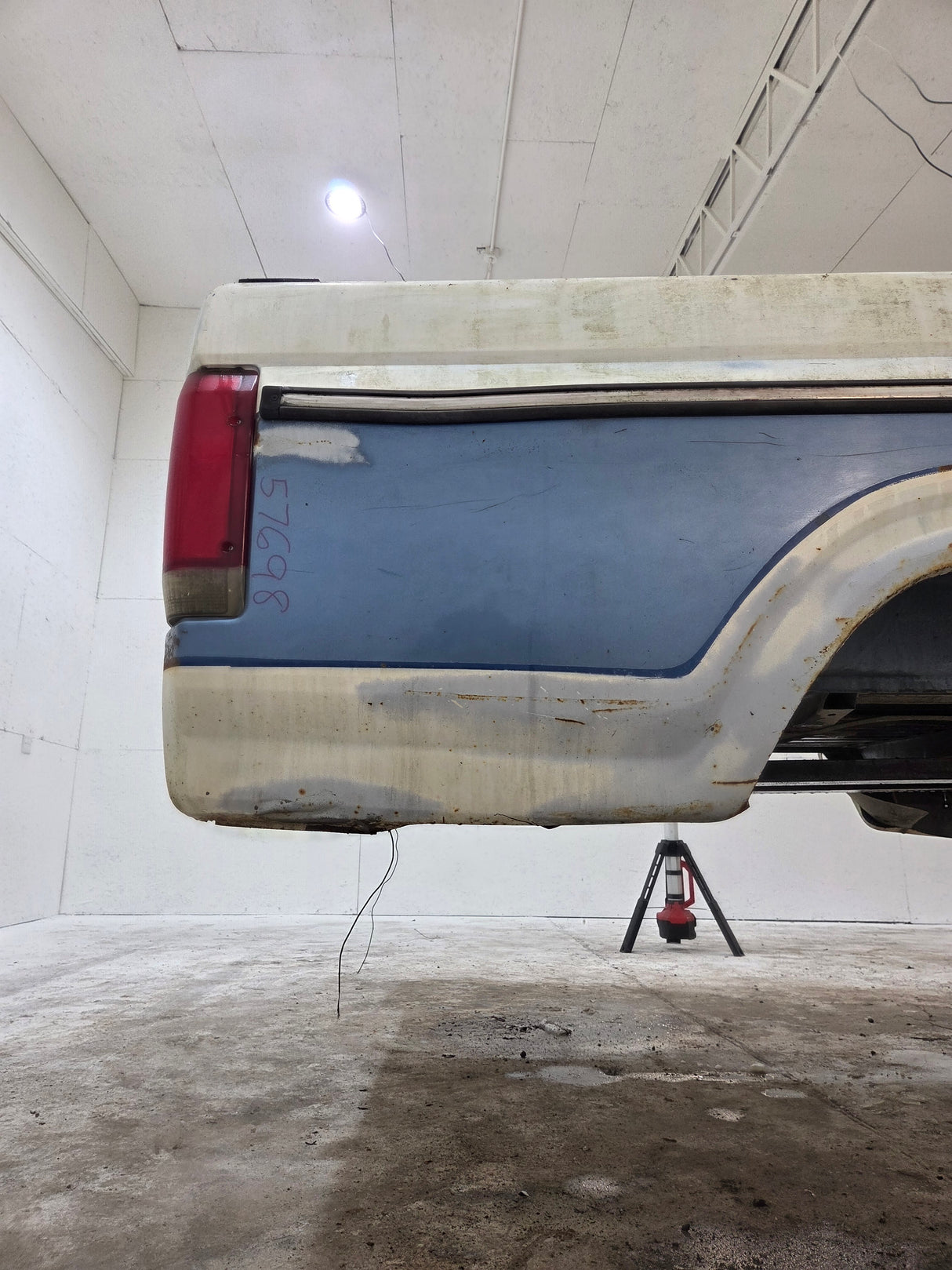 1987-1997 Ford F150 F250 F350 OBS 6' 9" Short Truck Bed