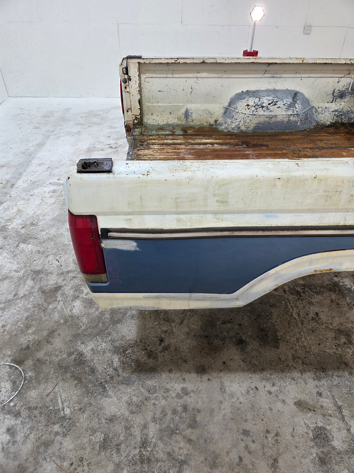 1987-1997 Ford F150 F250 F350 OBS 6' 9" Short Truck Bed