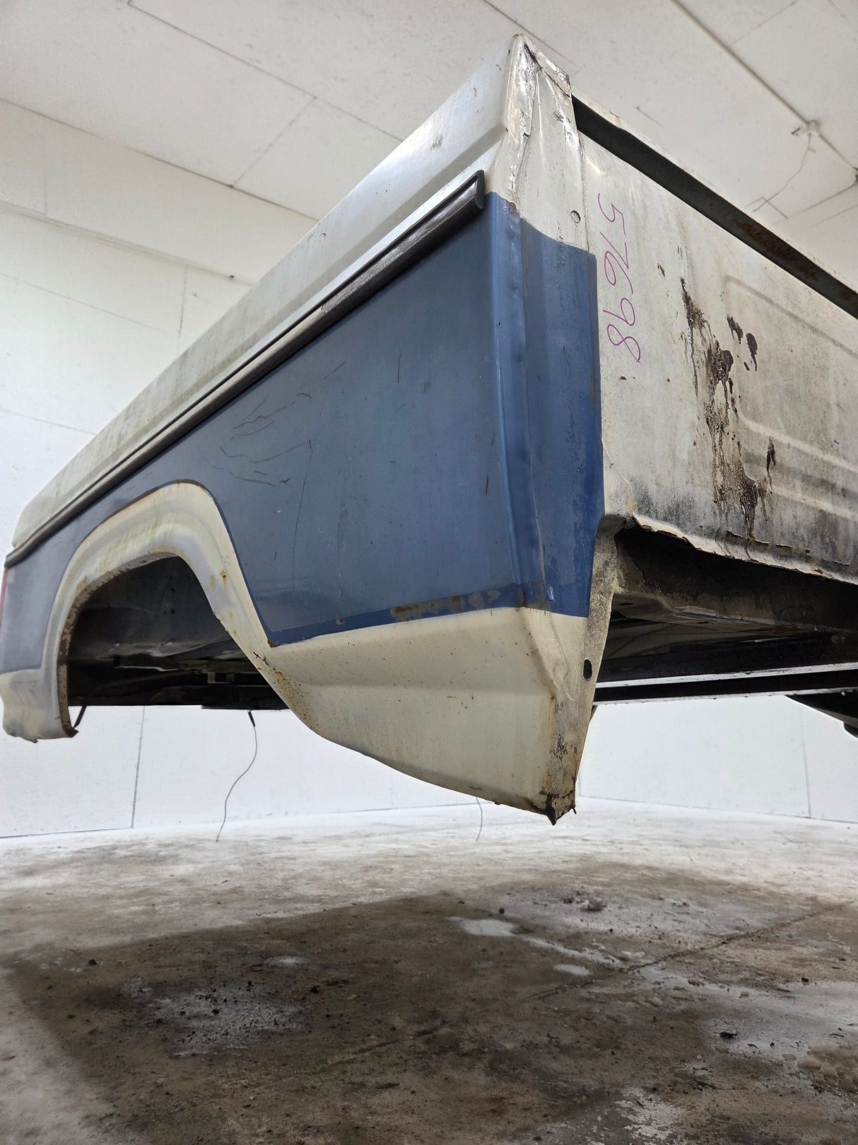 1987-1997 Ford F150 F250 F350 OBS 6' 9" Short Truck Bed