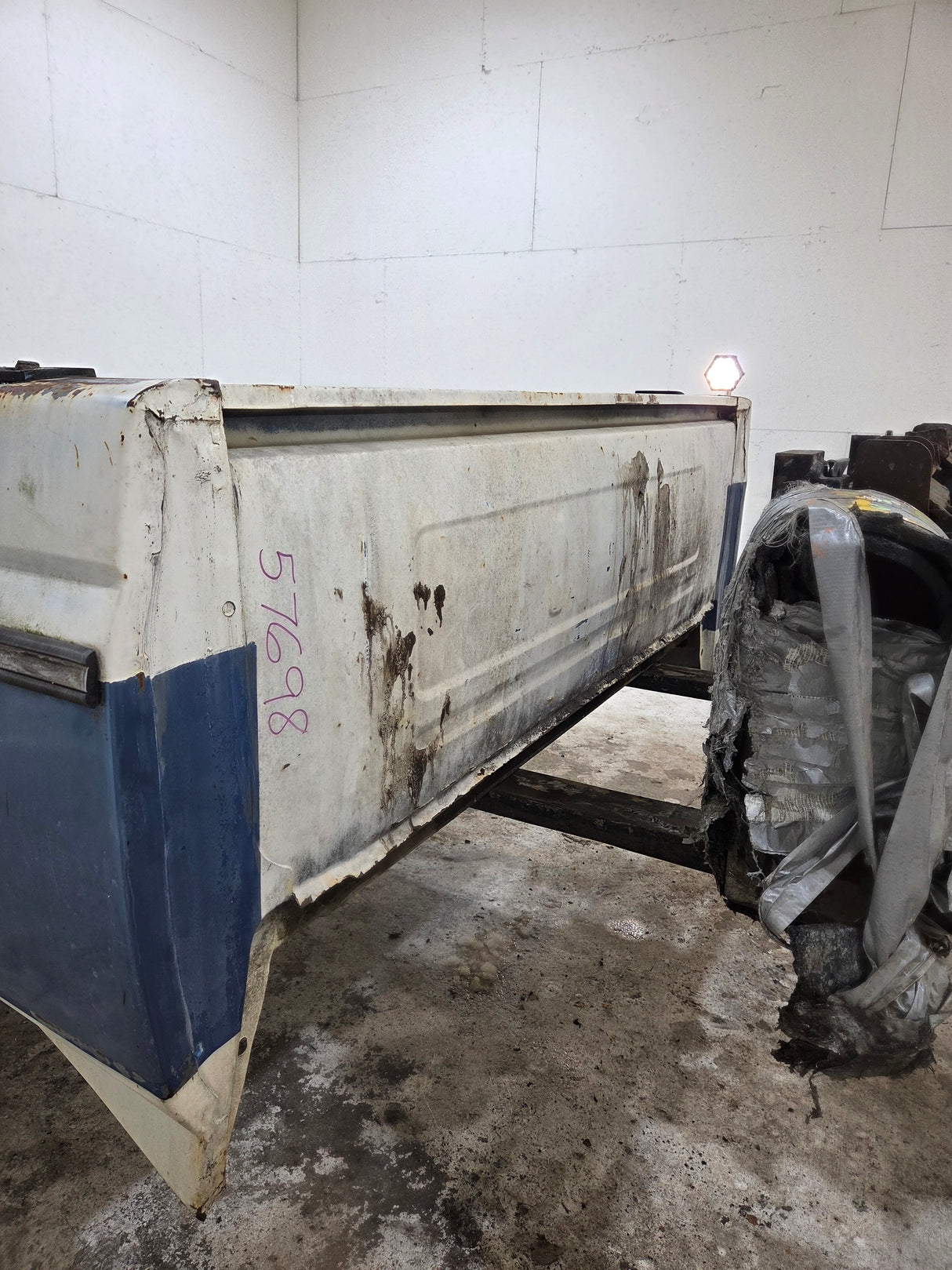 1987-1997 Ford F150 F250 F350 OBS 6' 9" Short Truck Bed