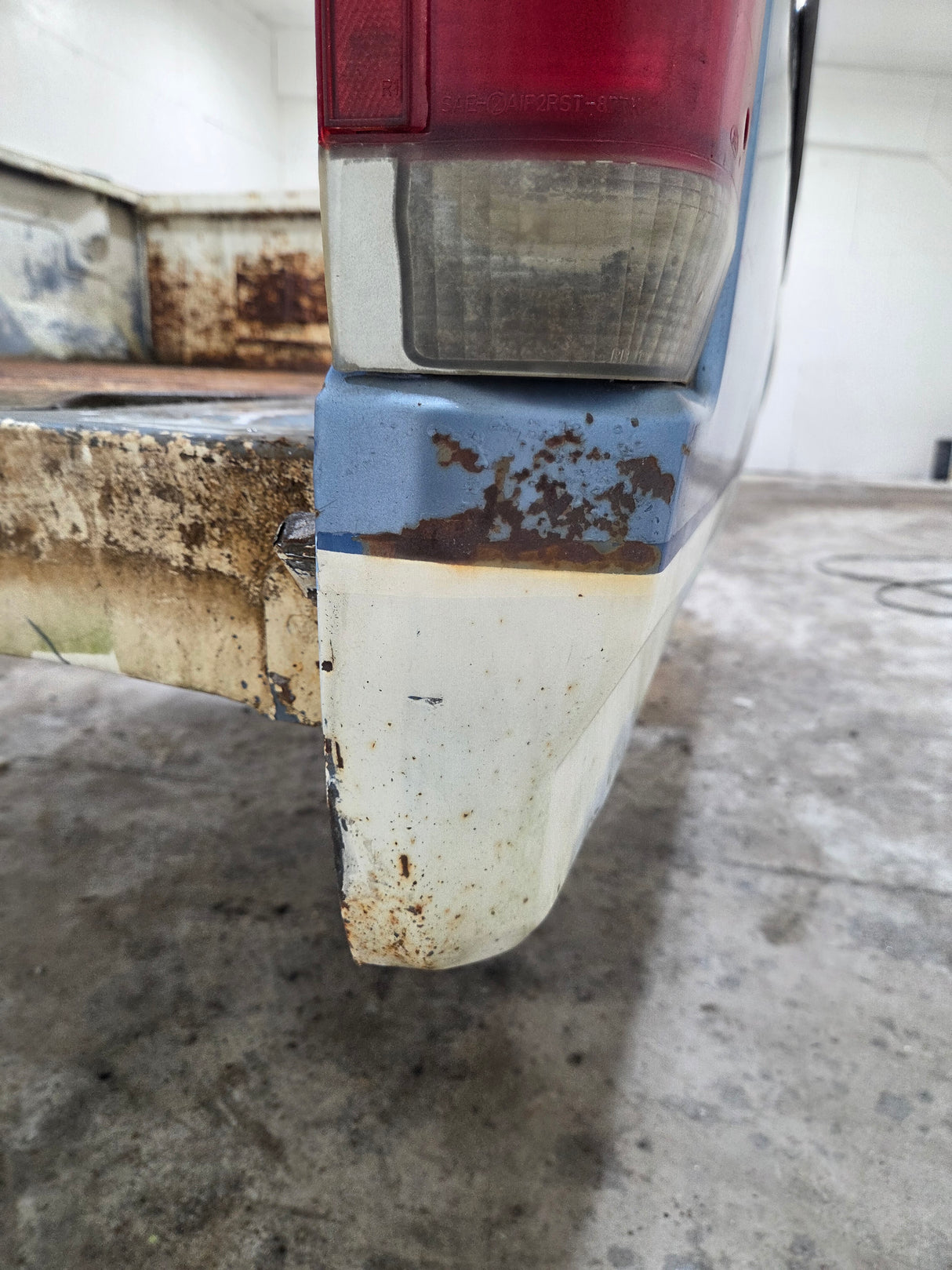 1987-1997 Ford F150 F250 F350 OBS 6' 9" Short Truck Bed