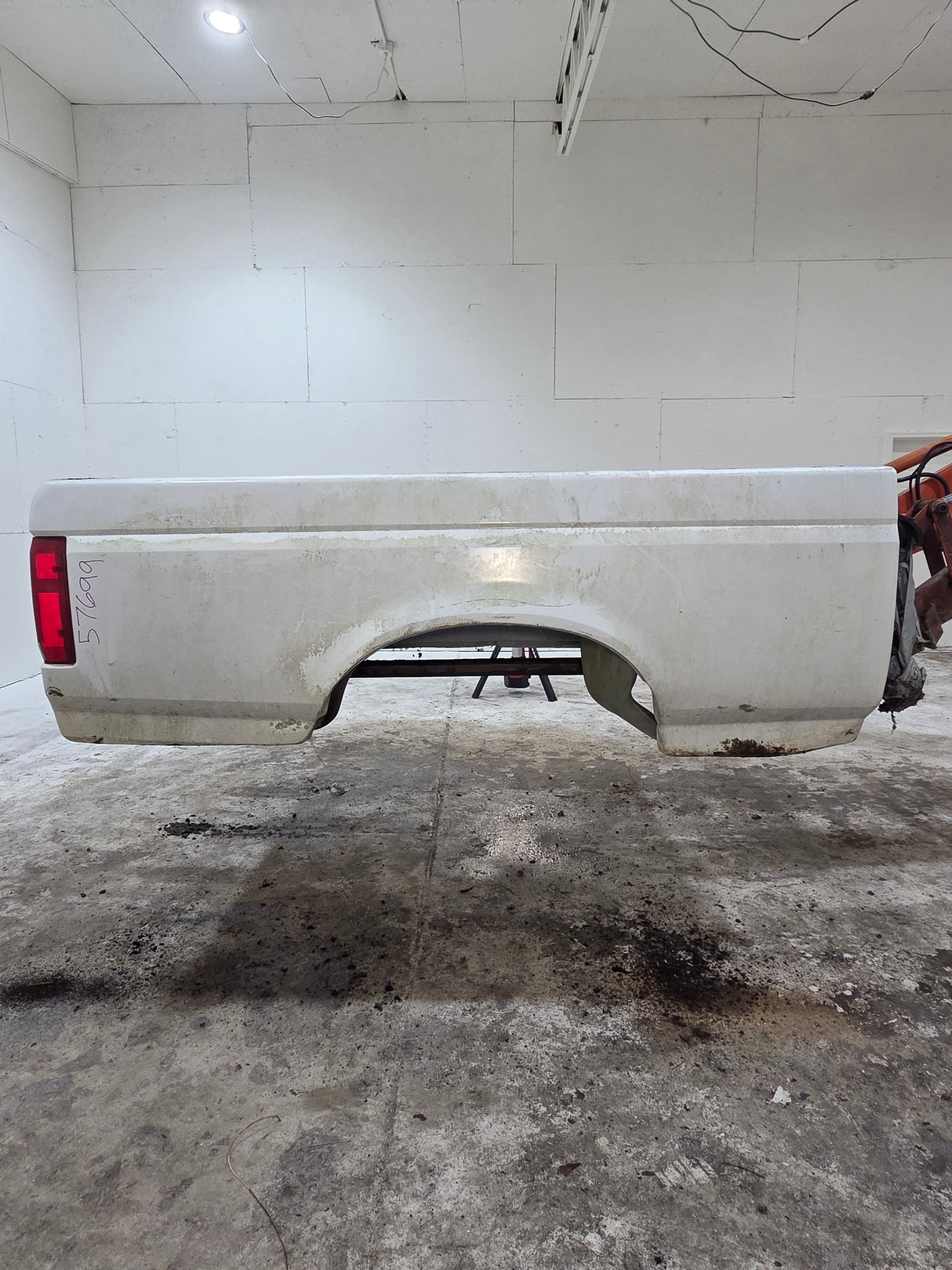 1987-1997 Ford F150 F250 F350 OBS 6' 9" Short Truck Bed