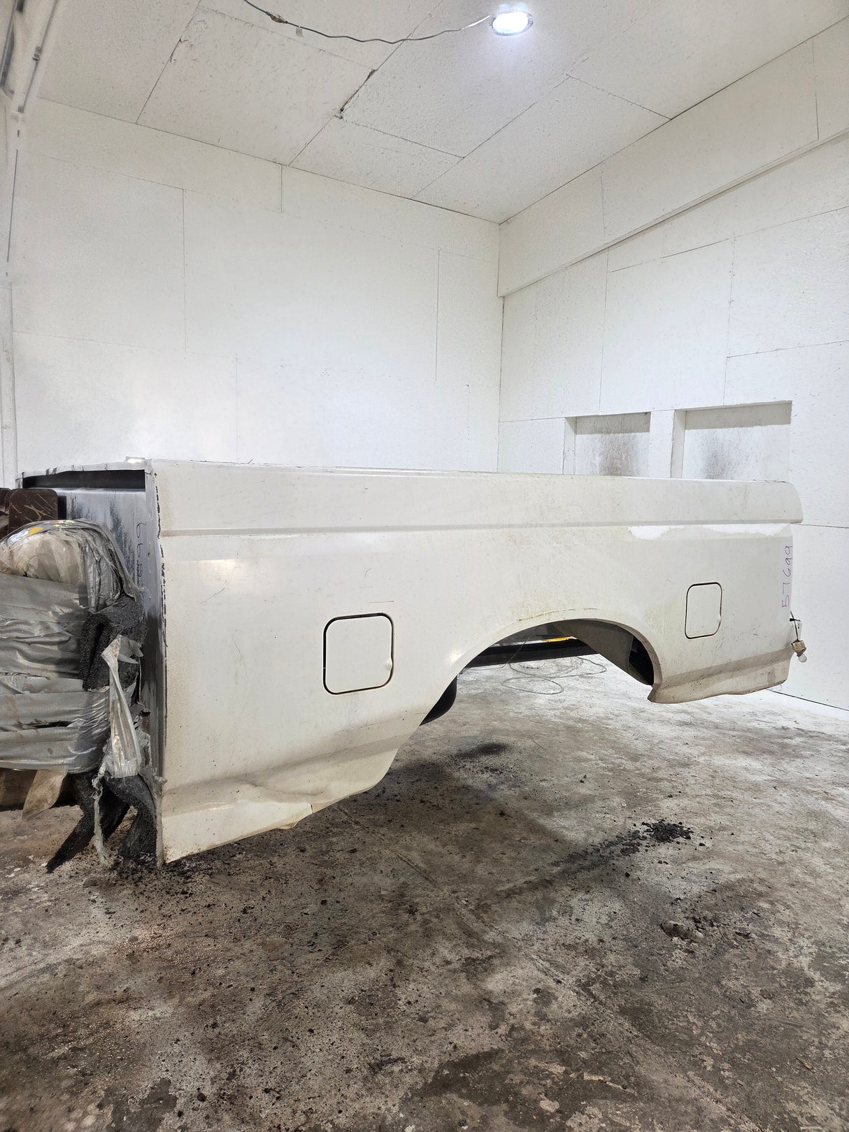 1987-1997 Ford F150 F250 F350 OBS 6' 9" Short Truck Bed