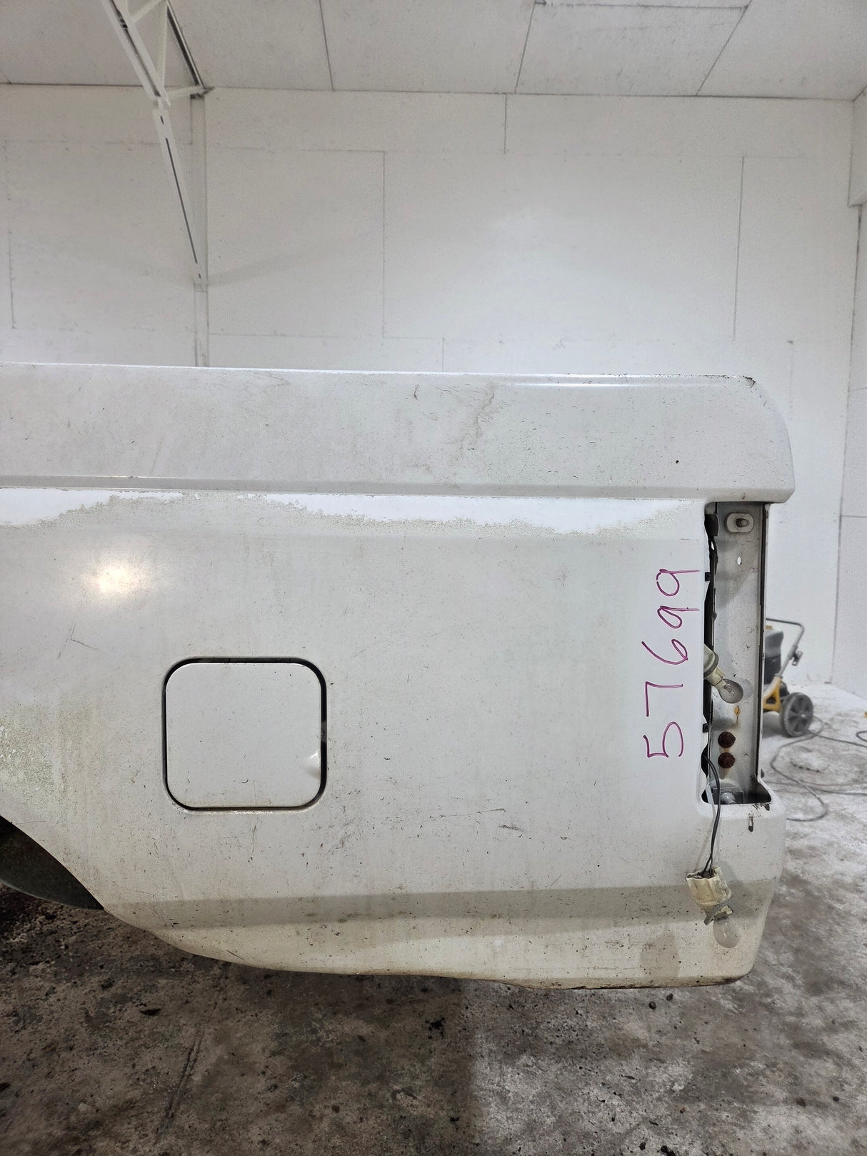 1987-1997 Ford F150 F250 F350 OBS 6' 9" Short Truck Bed