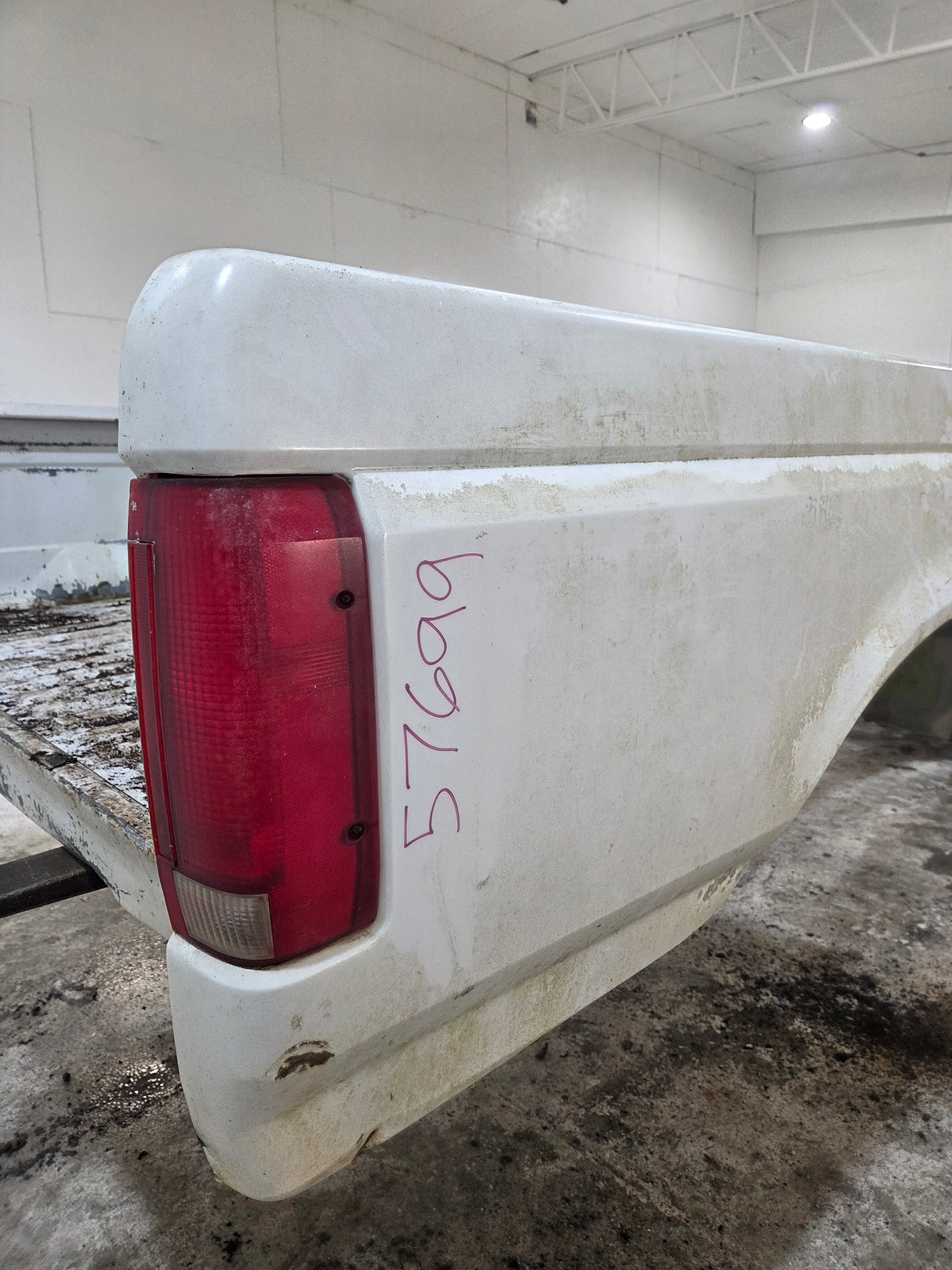1987-1997 Ford F150 F250 F350 OBS 6' 9" Short Truck Bed