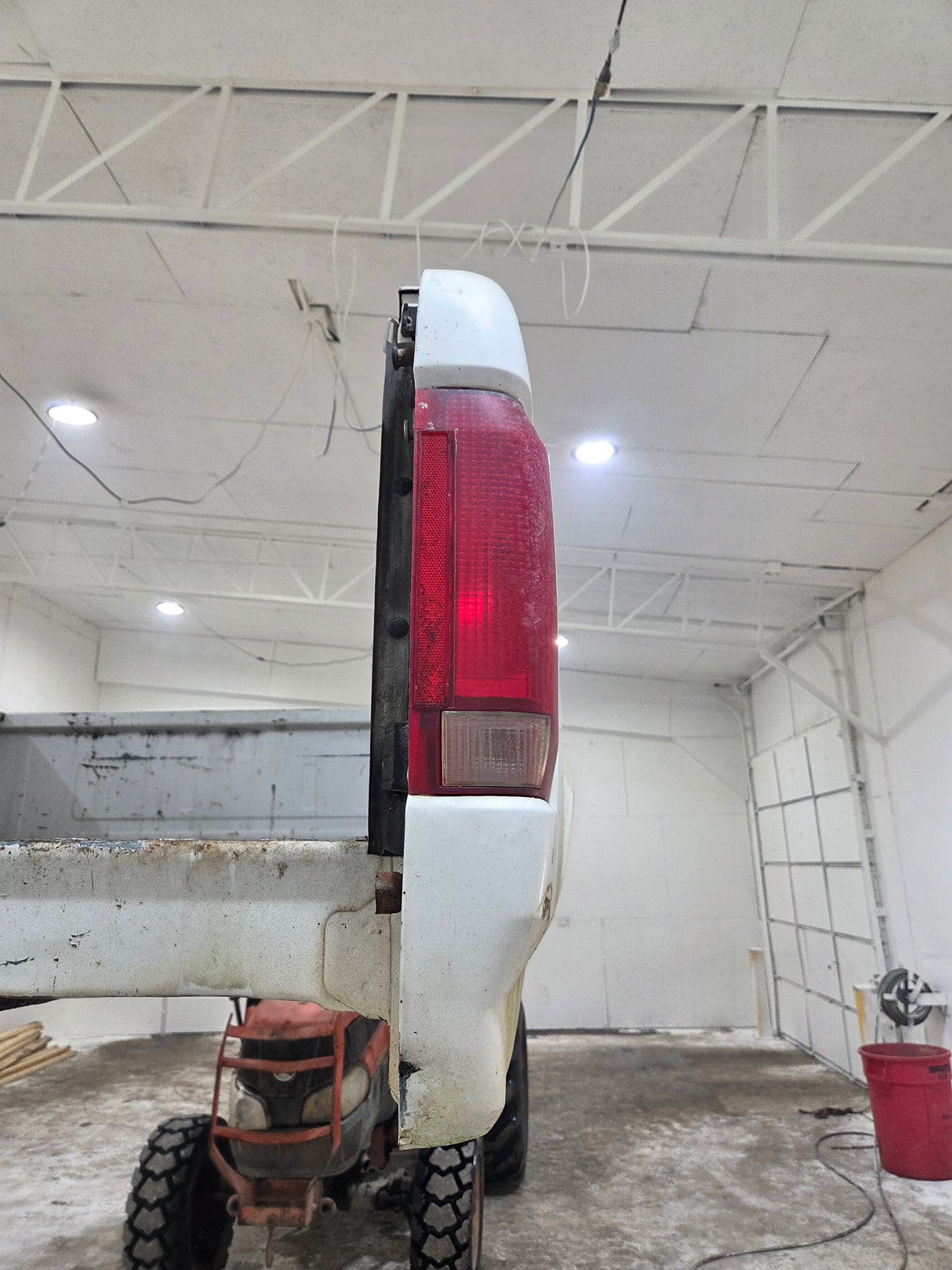 1987-1997 Ford F150 F250 F350 OBS 6' 9" Short Truck Bed