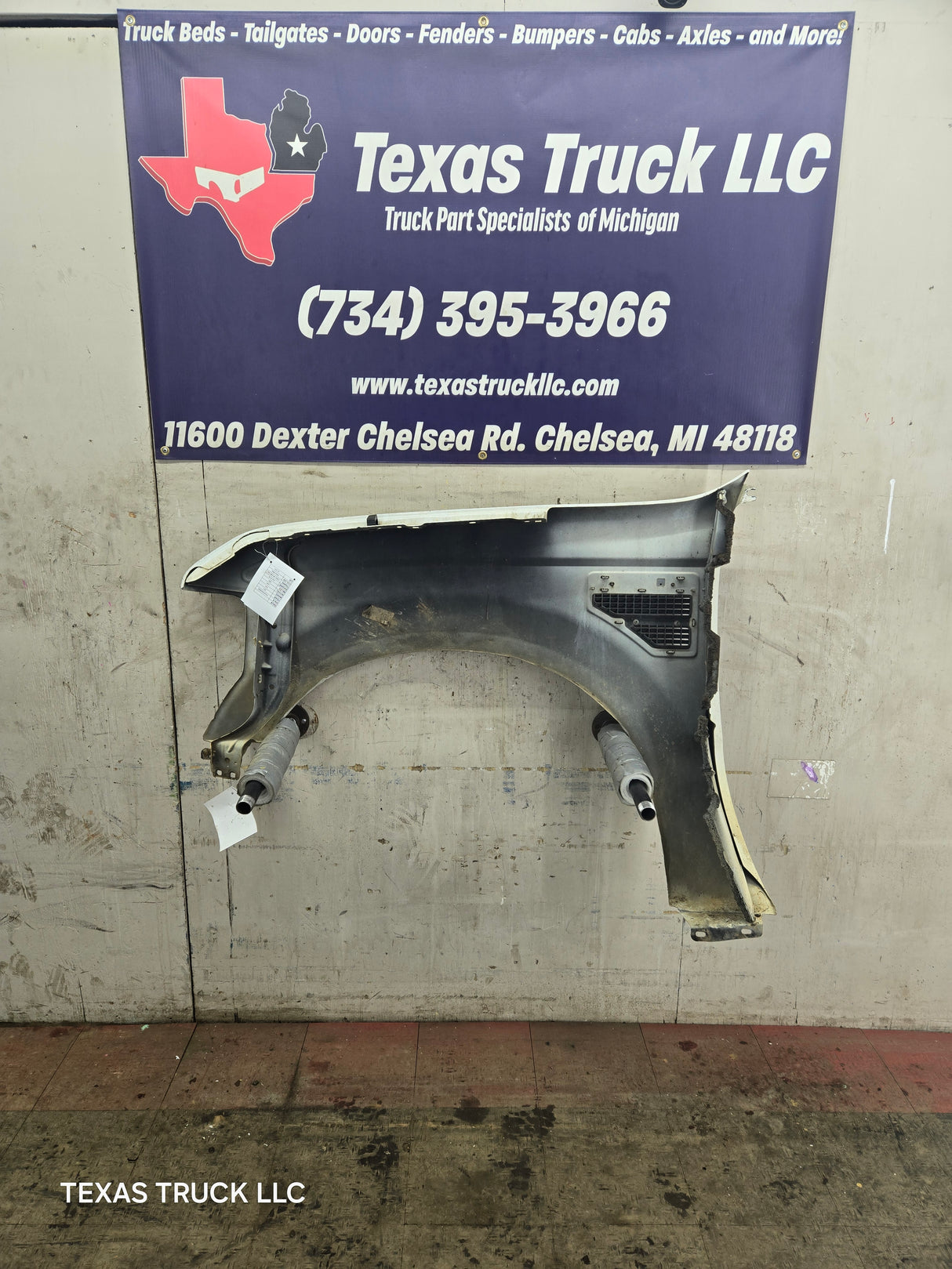 2008-2010 Ford Super Duty F250 F350 RH Passenger Side Fender - Oxford White