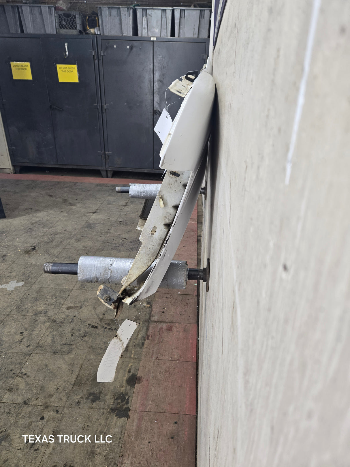 2008-2010 Ford Super Duty F250 F350 LH Driver Side Fender - Oxford White