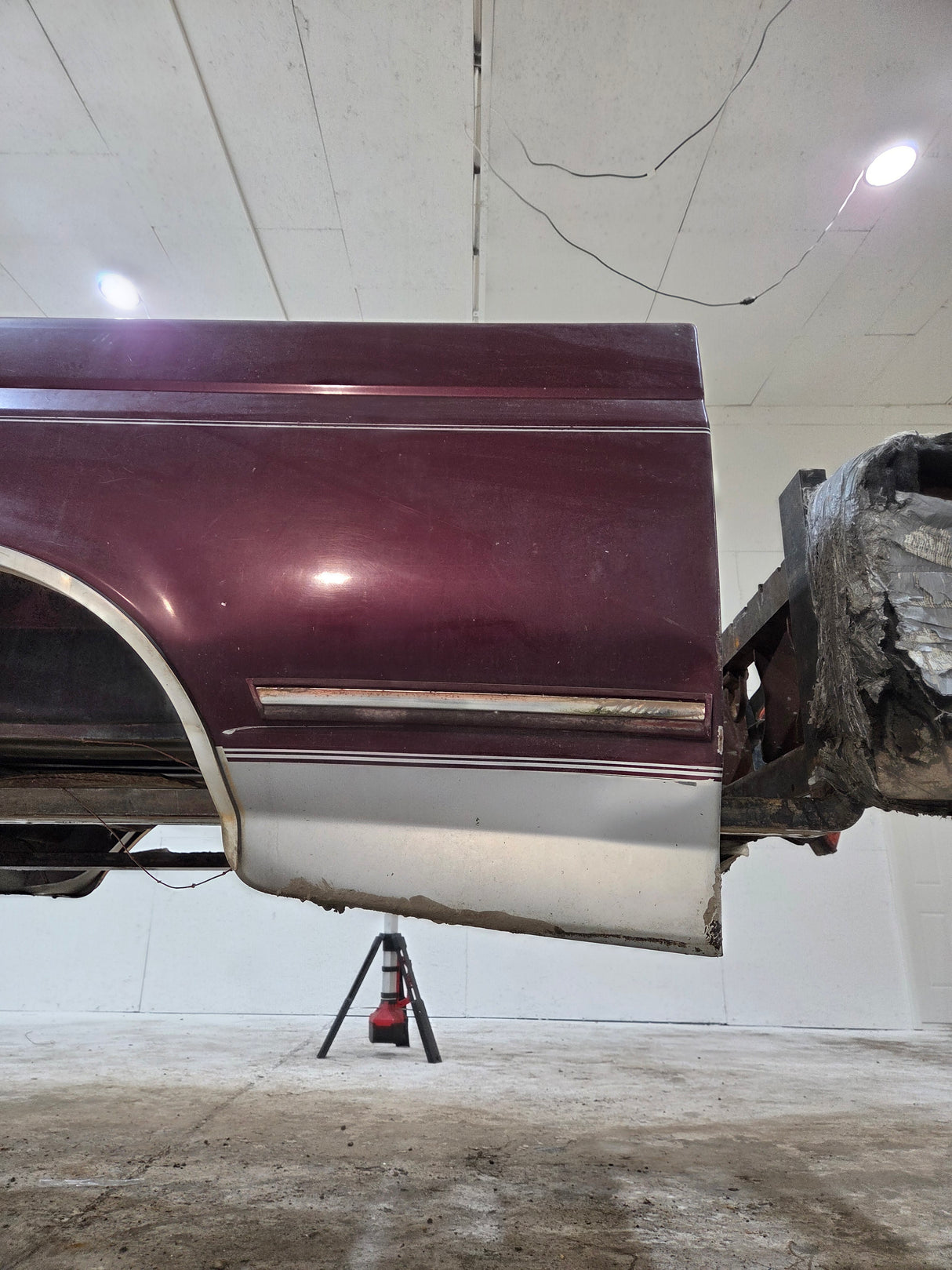 1987-1997 Ford F150 F250 F350 OBS 6' 9" Short Truck Bed