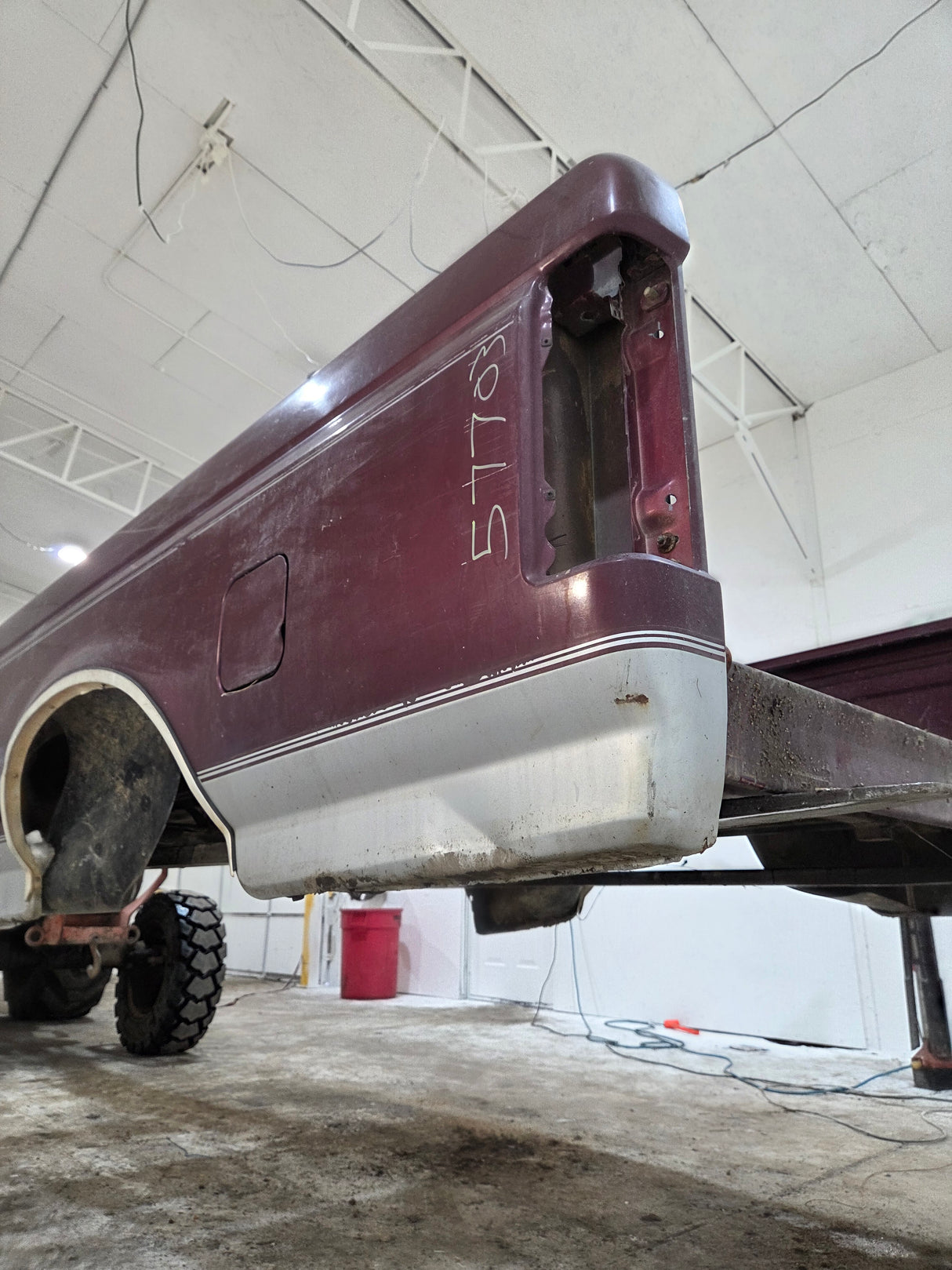 1987-1997 Ford F150 F250 F350 OBS 6' 9" Short Truck Bed