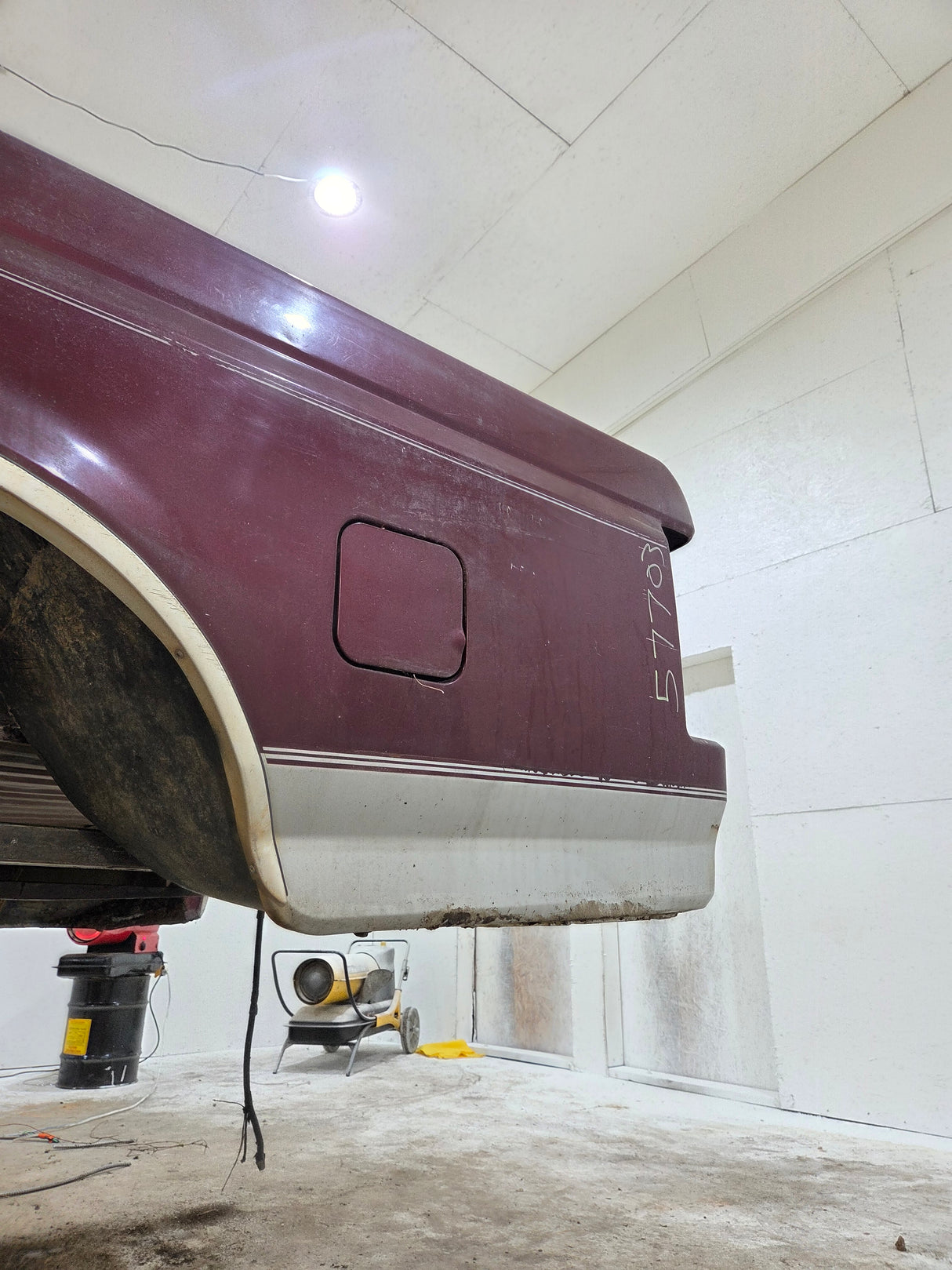 1987-1997 Ford F150 F250 F350 OBS 6' 9" Short Truck Bed