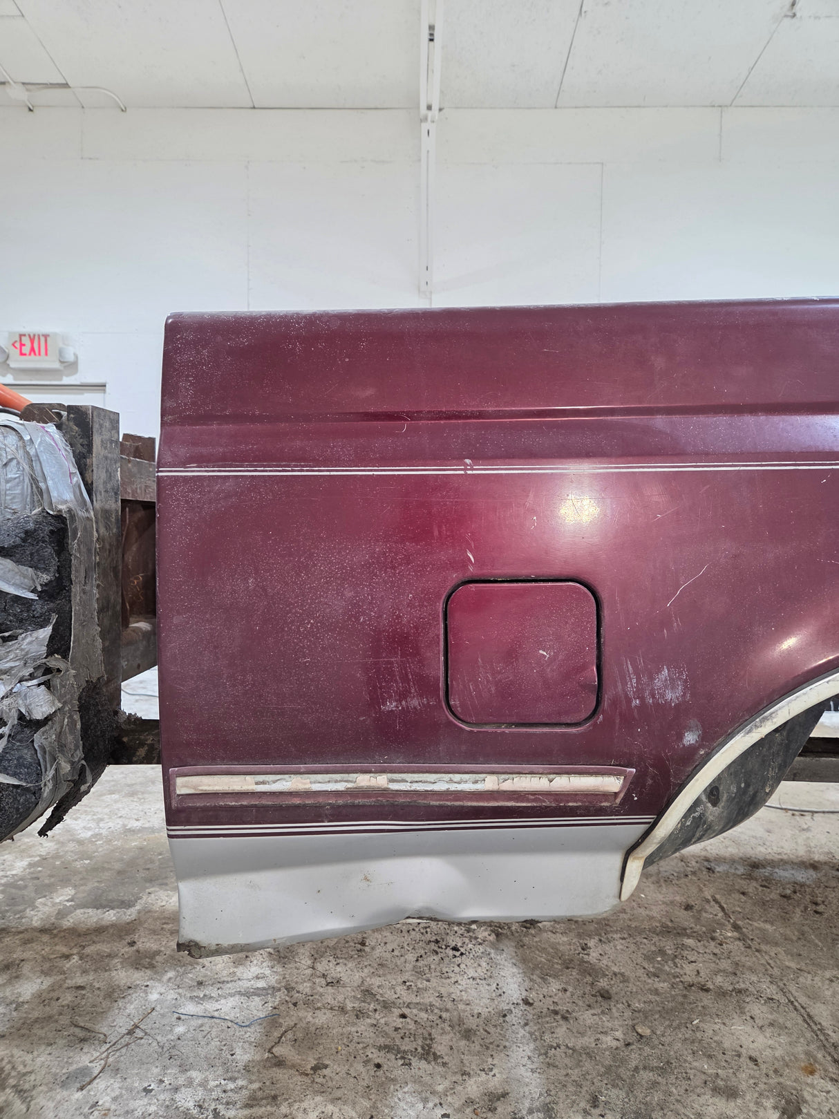 1987-1997 Ford F150 F250 F350 OBS 6' 9" Short Truck Bed