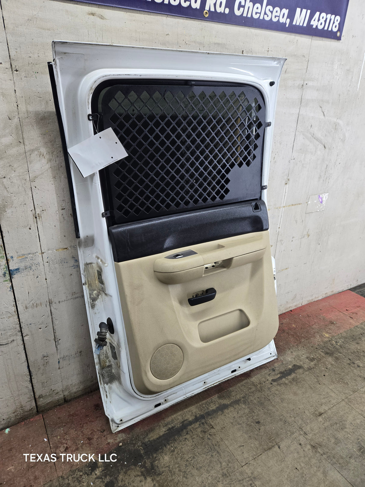 2007-2013 Chevrolet Silverado / GMC Sierra 1500 2500 3500 HD Crew Cab RH Passenger Side Rear Door
