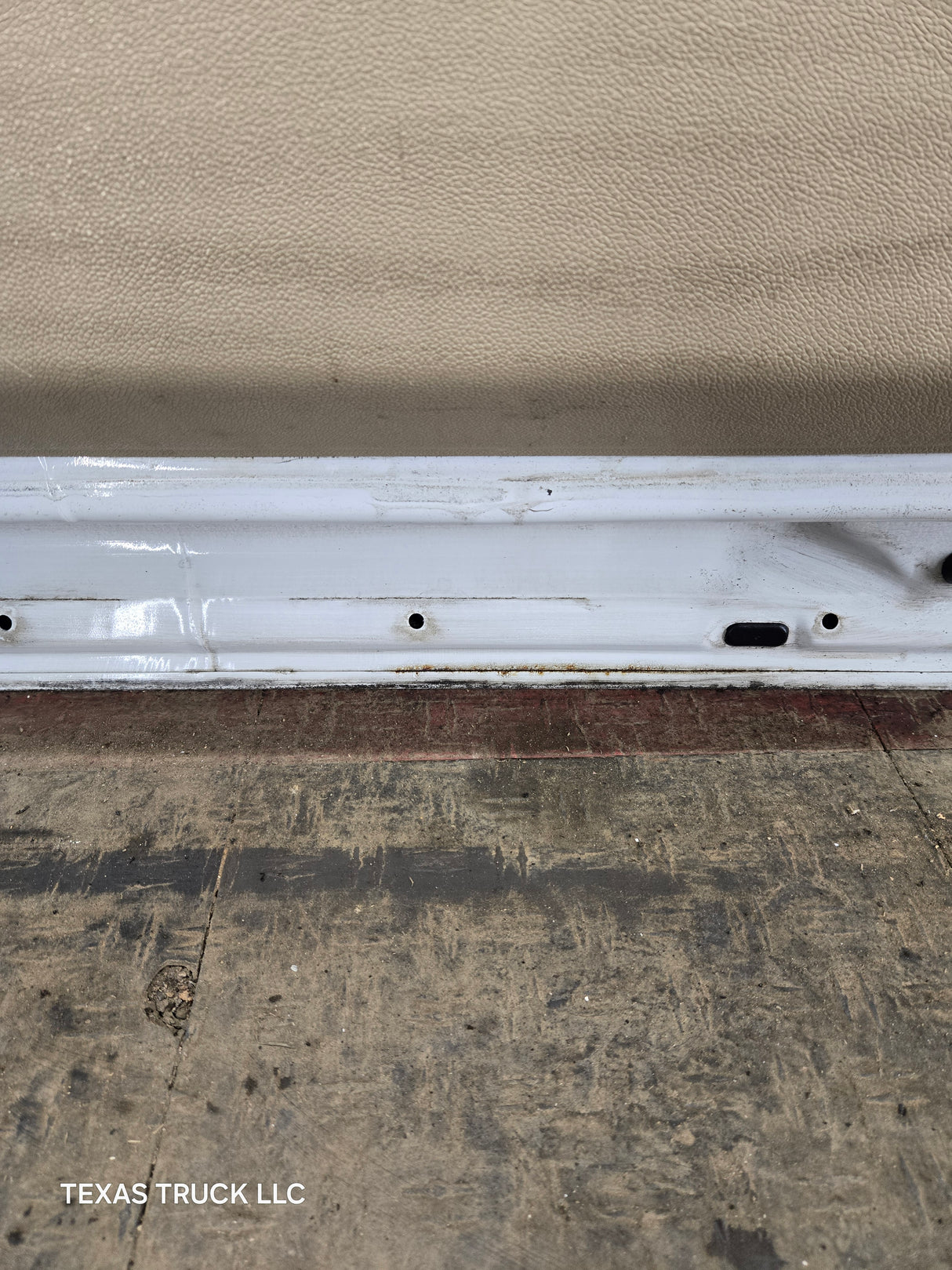 2007-2013 Chevrolet Silverado / GMC Sierra 1500 2500 3500 HD Crew Cab RH Passenger Side Rear Door