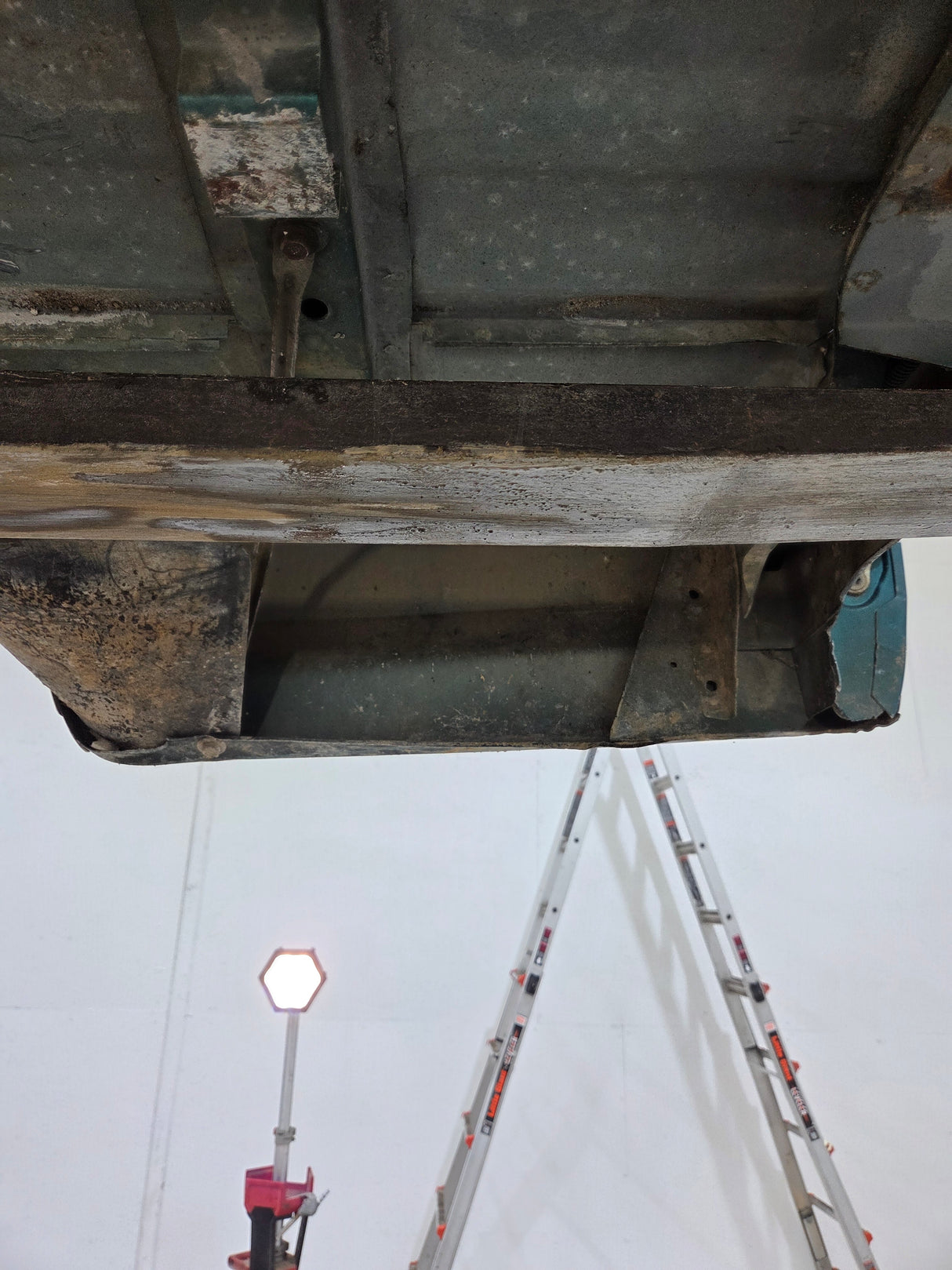 1987-1997 Ford F150 F250 F350 OBS 6' 9" Short Truck Bed