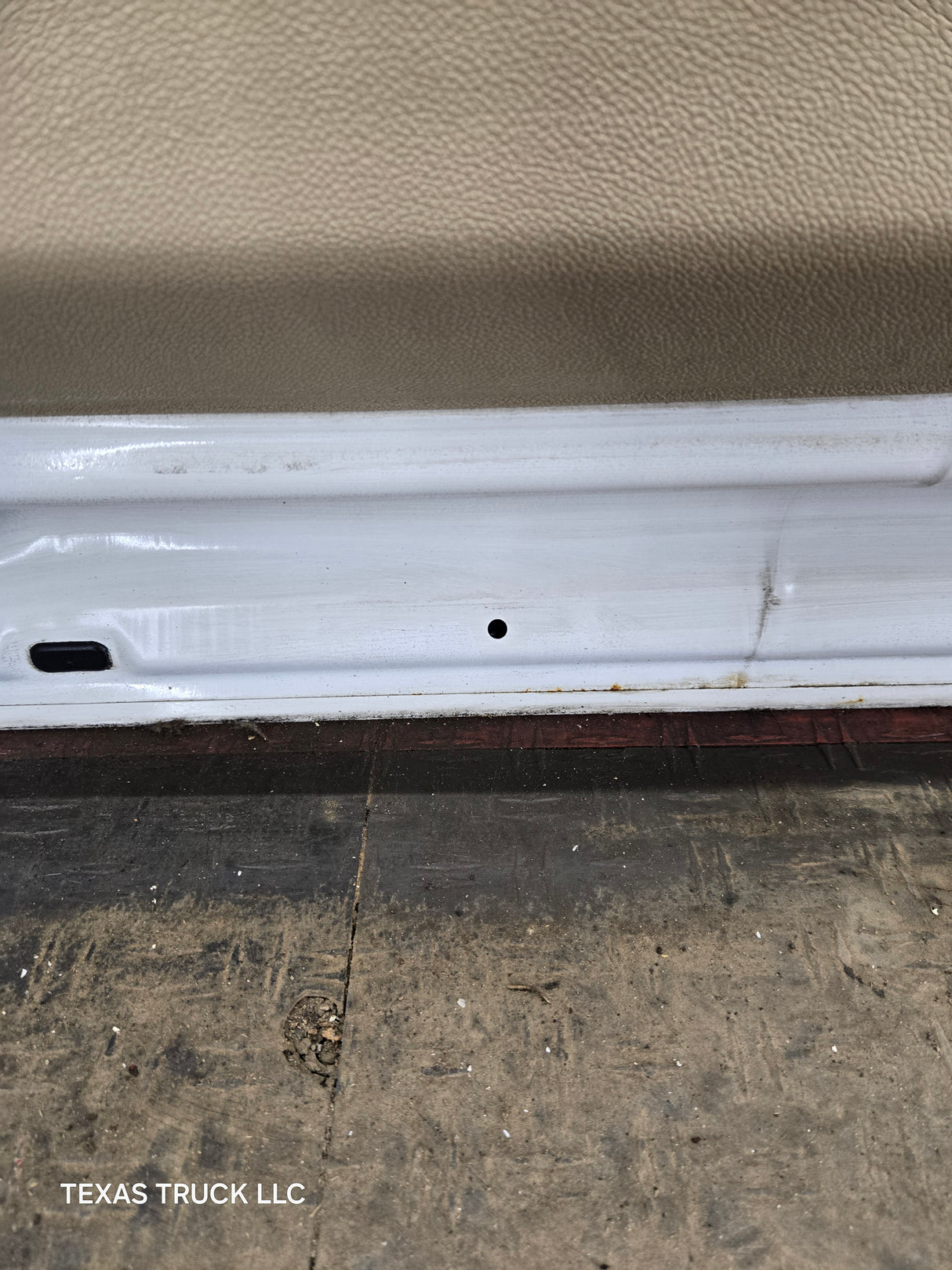 2007-2013 Chevrolet Silverado / GMC Sierra 1500 2500 3500 HD Crew Cab LH Driver Side Rear Door
