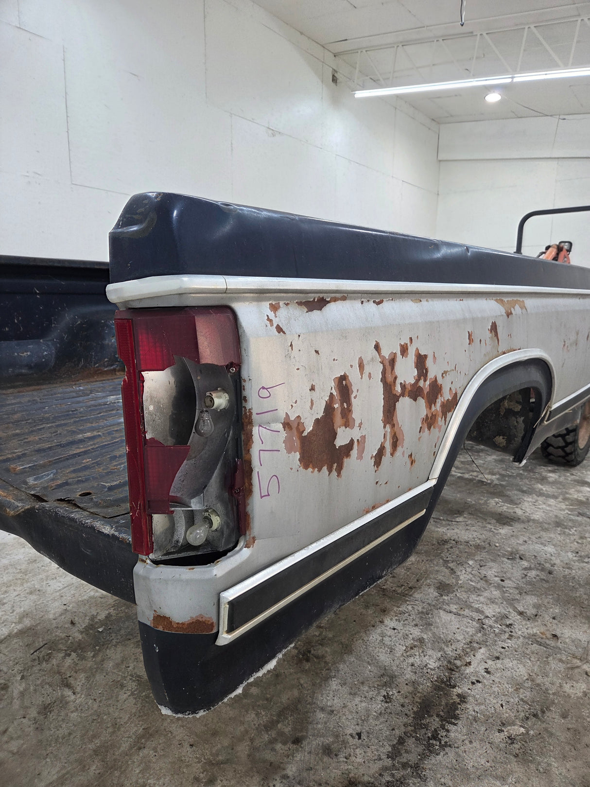 1980-1986 Ford F100 F150 F250 F350 8' Long Bed