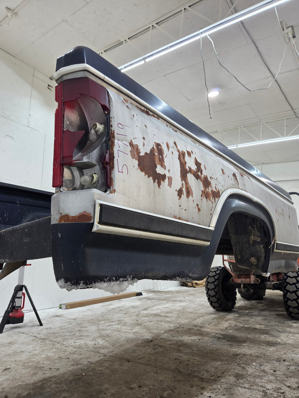 1980-1986 Ford F100 F150 F250 F350 8' Long Bed