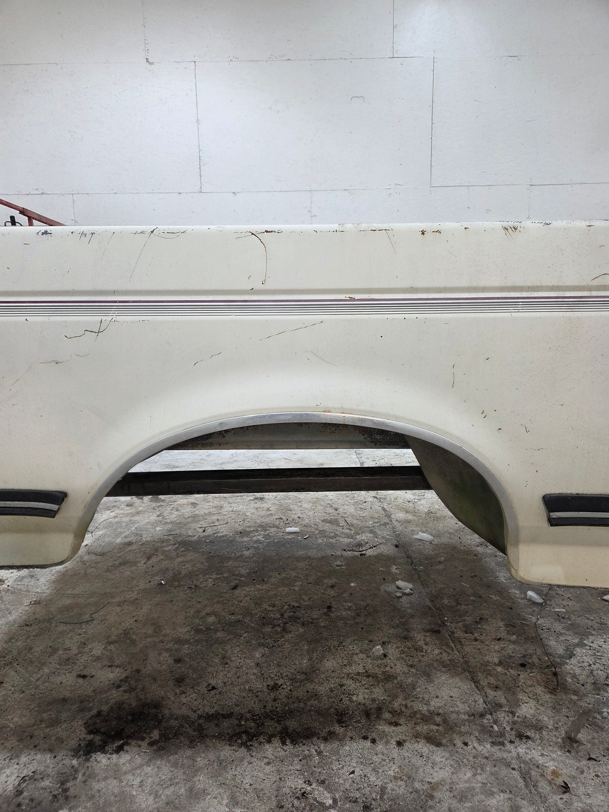 1987-1997 Ford F150 F250 F350 OBS 6' 9" Short Truck Bed