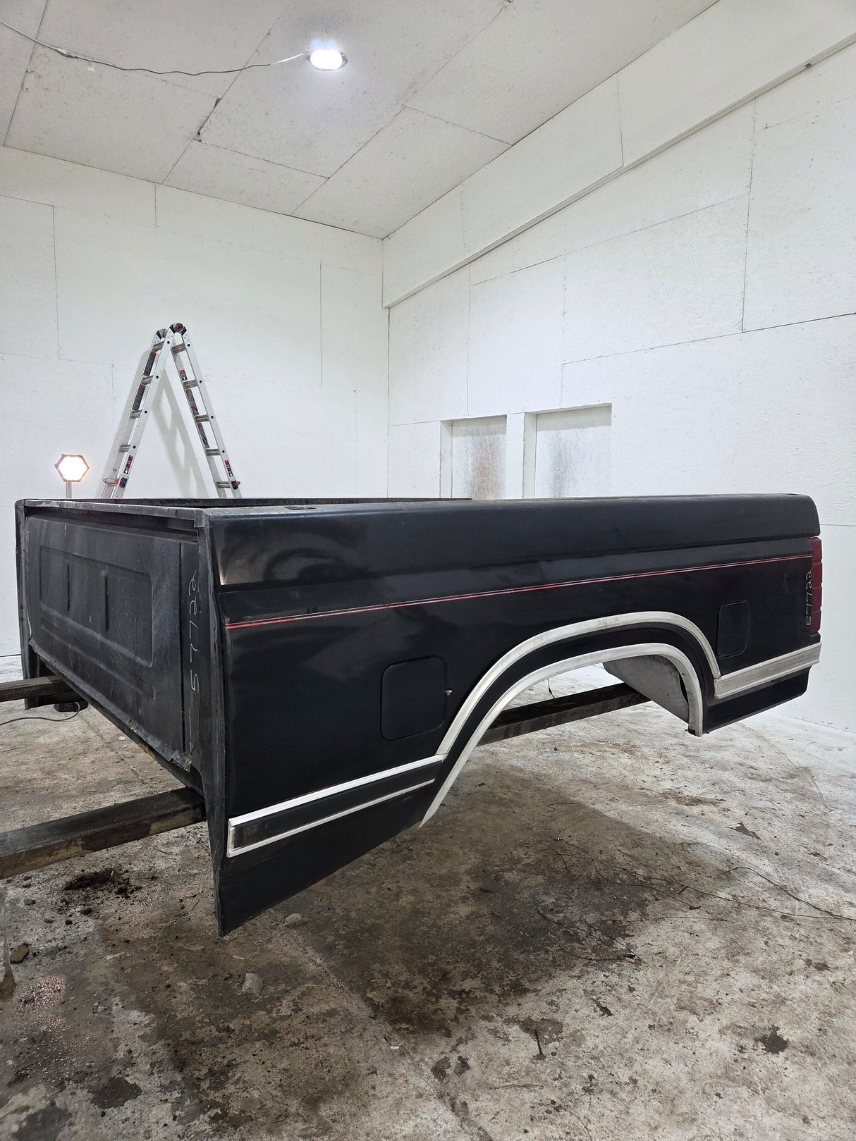 1980-1986 Ford F100 F150 F250 F350 6' 9" Short Bed