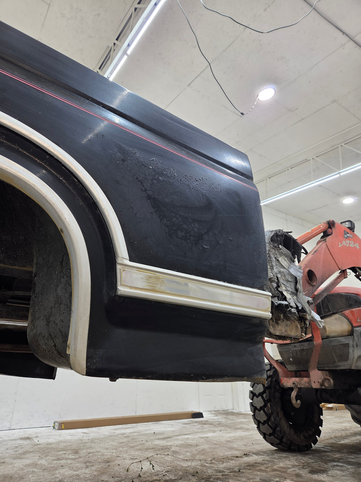 1980-1986 Ford F100 F150 F250 F350 6' 9" Short Bed