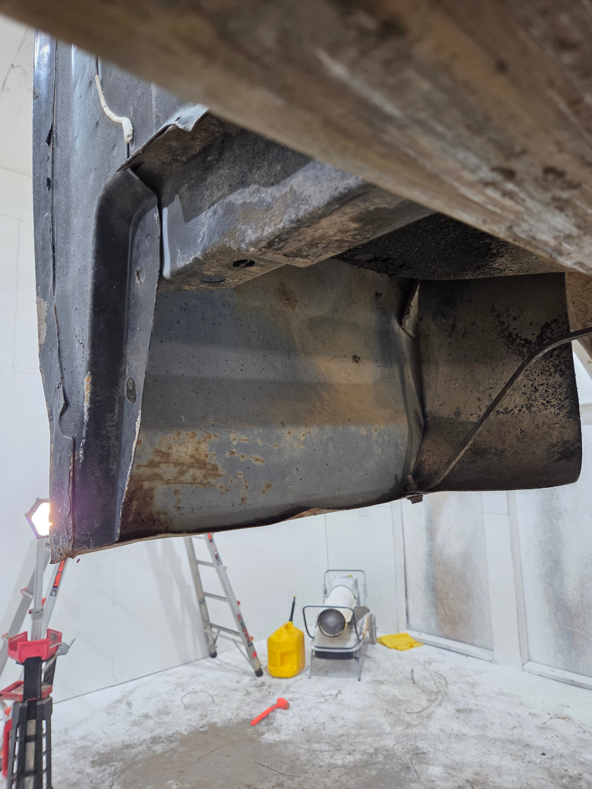 1980-1986 Ford F100 F150 F250 F350 6' 9" Short Bed