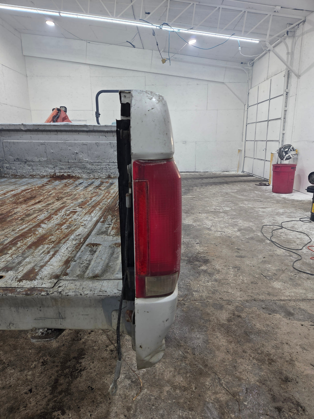 1987-1997 Ford F150 F250 F350 OBS 6' 9" Short Truck Bed