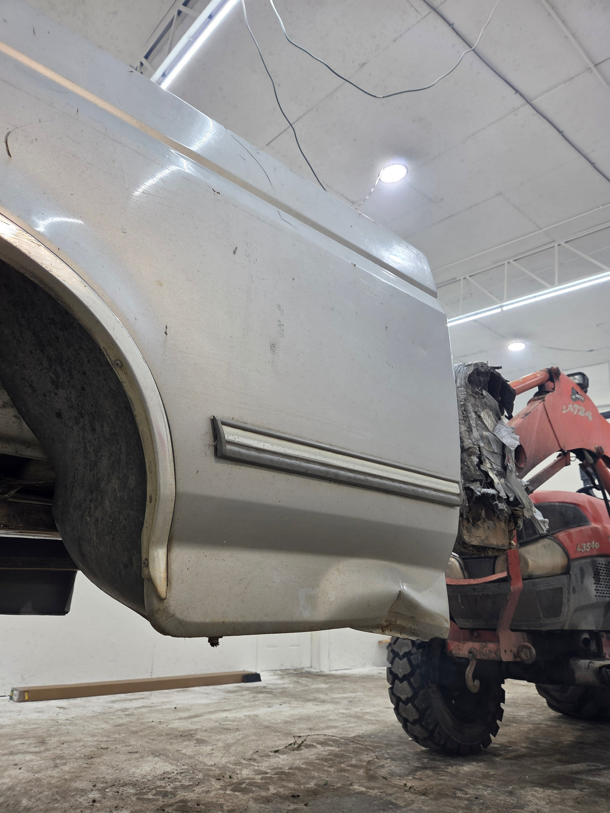 1987-1997 Ford F150 F250 F350 OBS 6' 9" Short Truck Bed