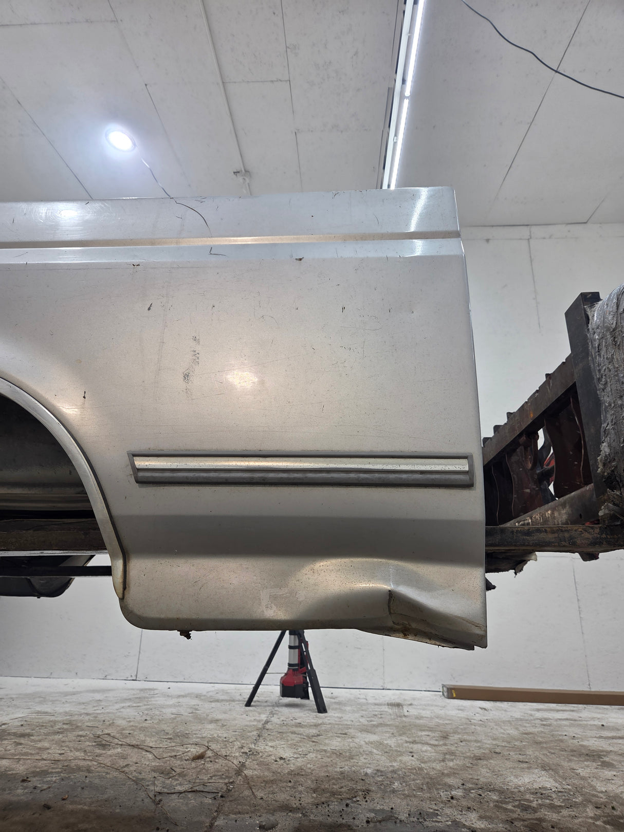 1987-1997 Ford F150 F250 F350 OBS 6' 9" Short Truck Bed