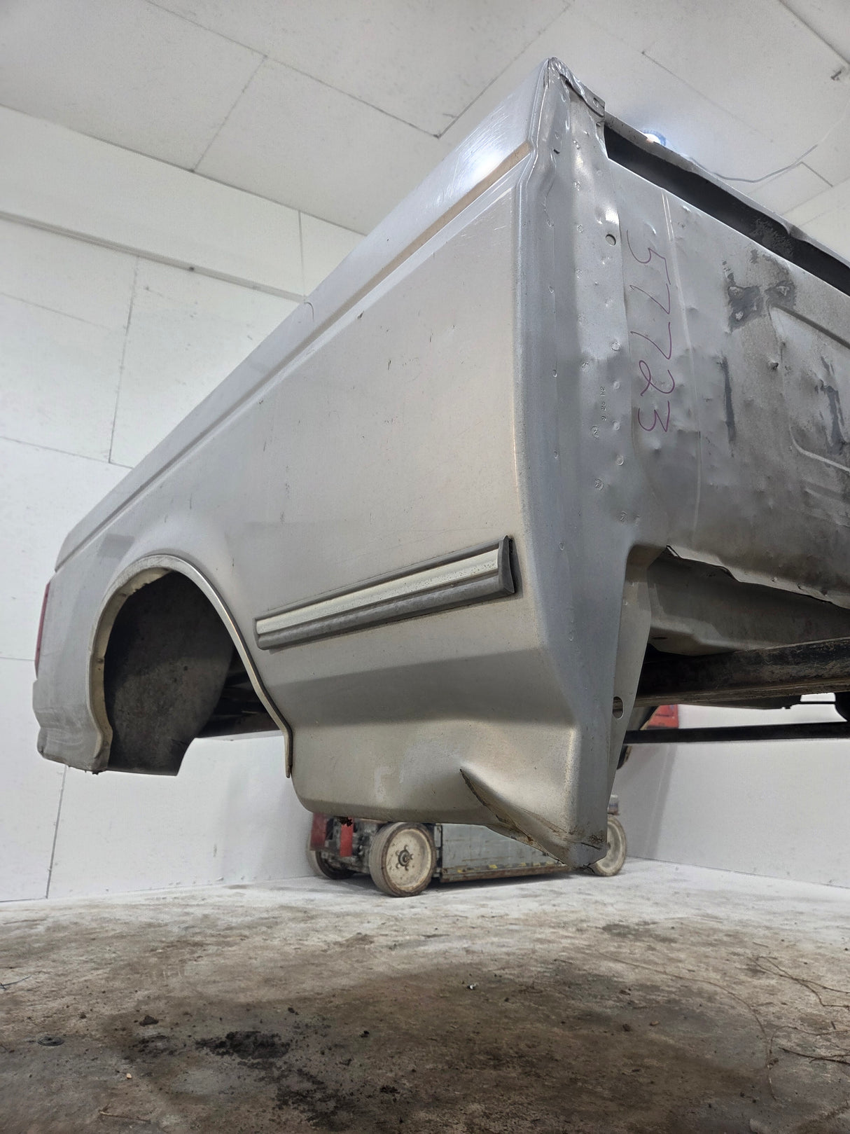 1987-1997 Ford F150 F250 F350 OBS 6' 9" Short Truck Bed