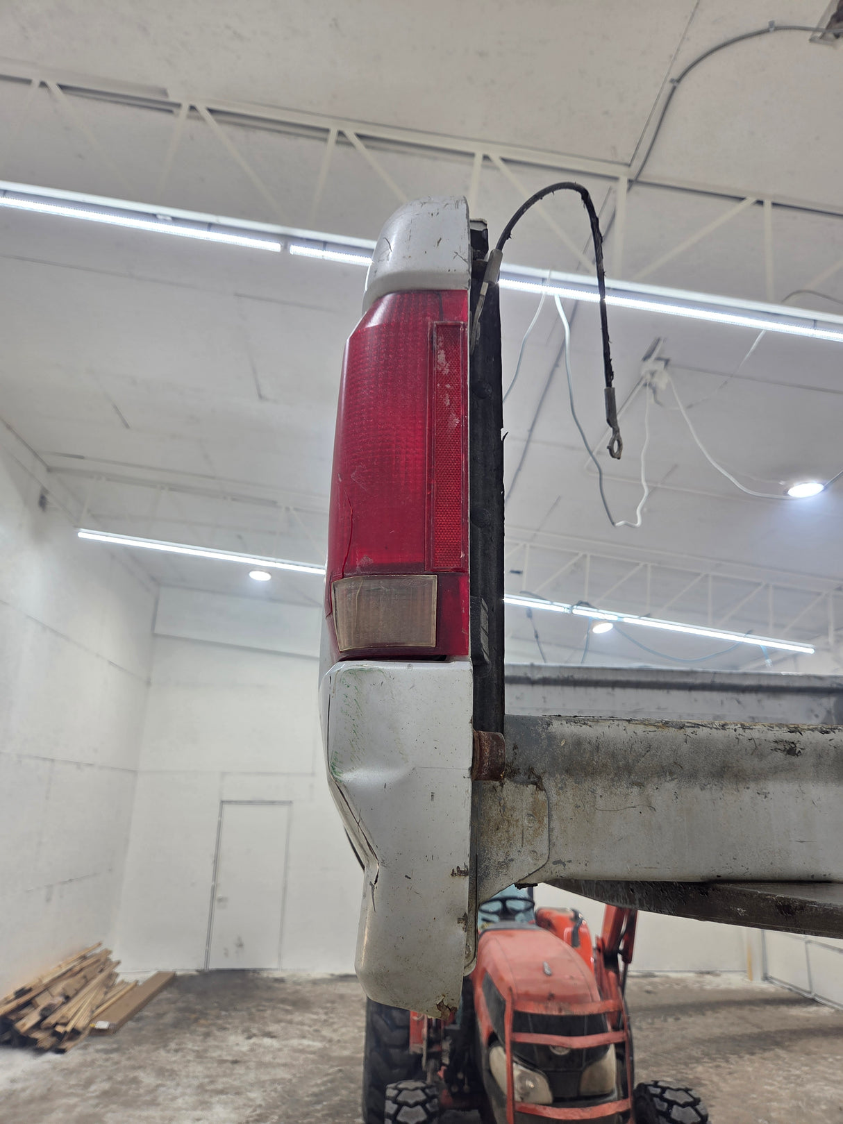 1987-1997 Ford F150 F250 F350 OBS 6' 9" Short Truck Bed