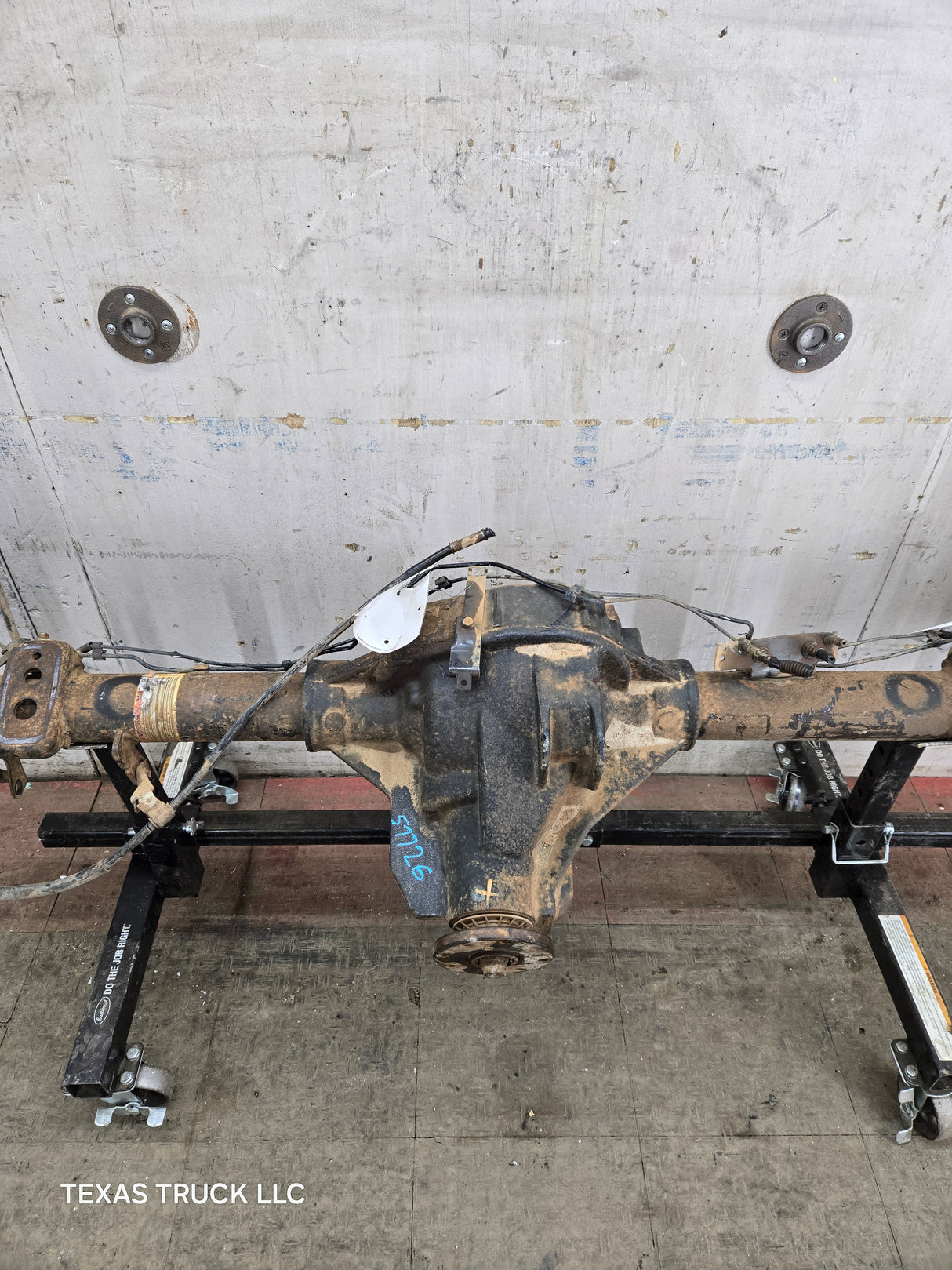 2009-2011 Ford F150 9.75" Rear Axle 3.55 Gear Ratio Limited Slip