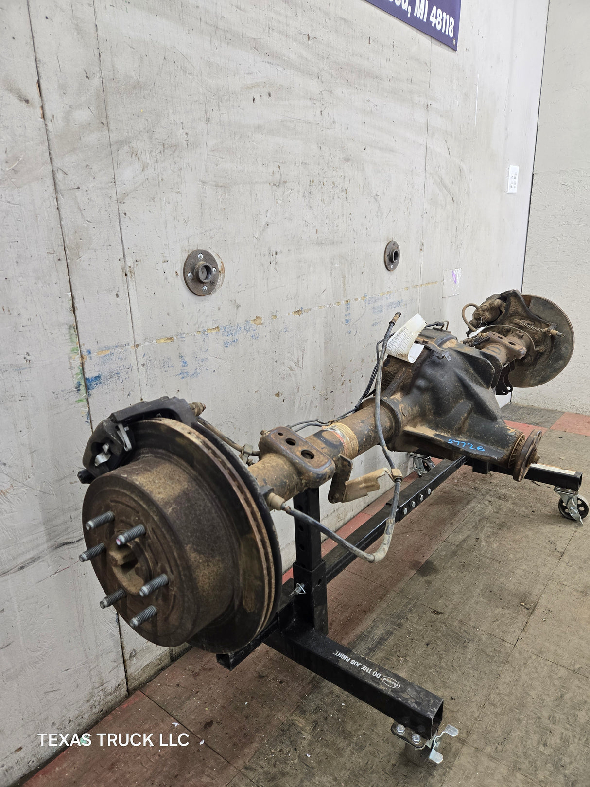 2009-2011 Ford F150 9.75" Rear Axle 3.55 Gear Ratio Limited Slip