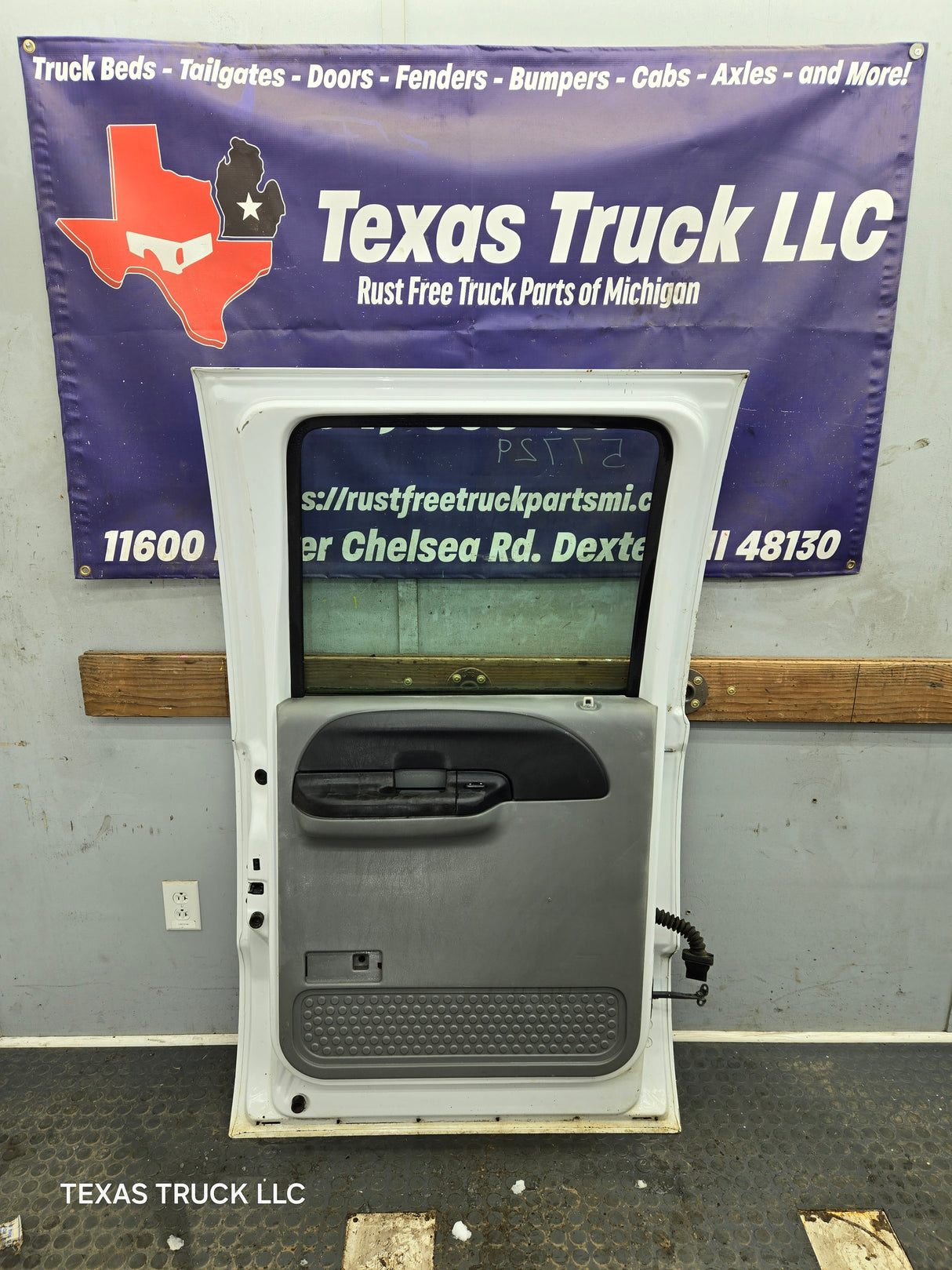 1999-2011 Ford Super Duty LH Driver Side Rear Crew Cab Door F250 F350 F450 F550