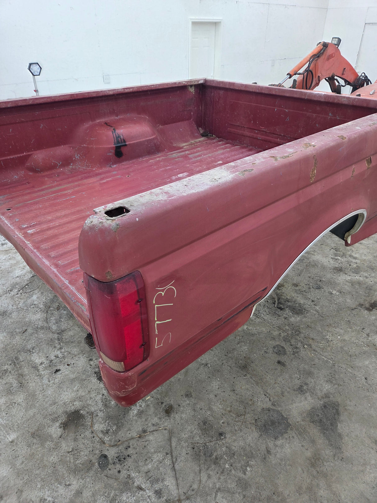 1987-1997 Ford F150 F250 F350 OBS 6' 9" Short Truck Bed
