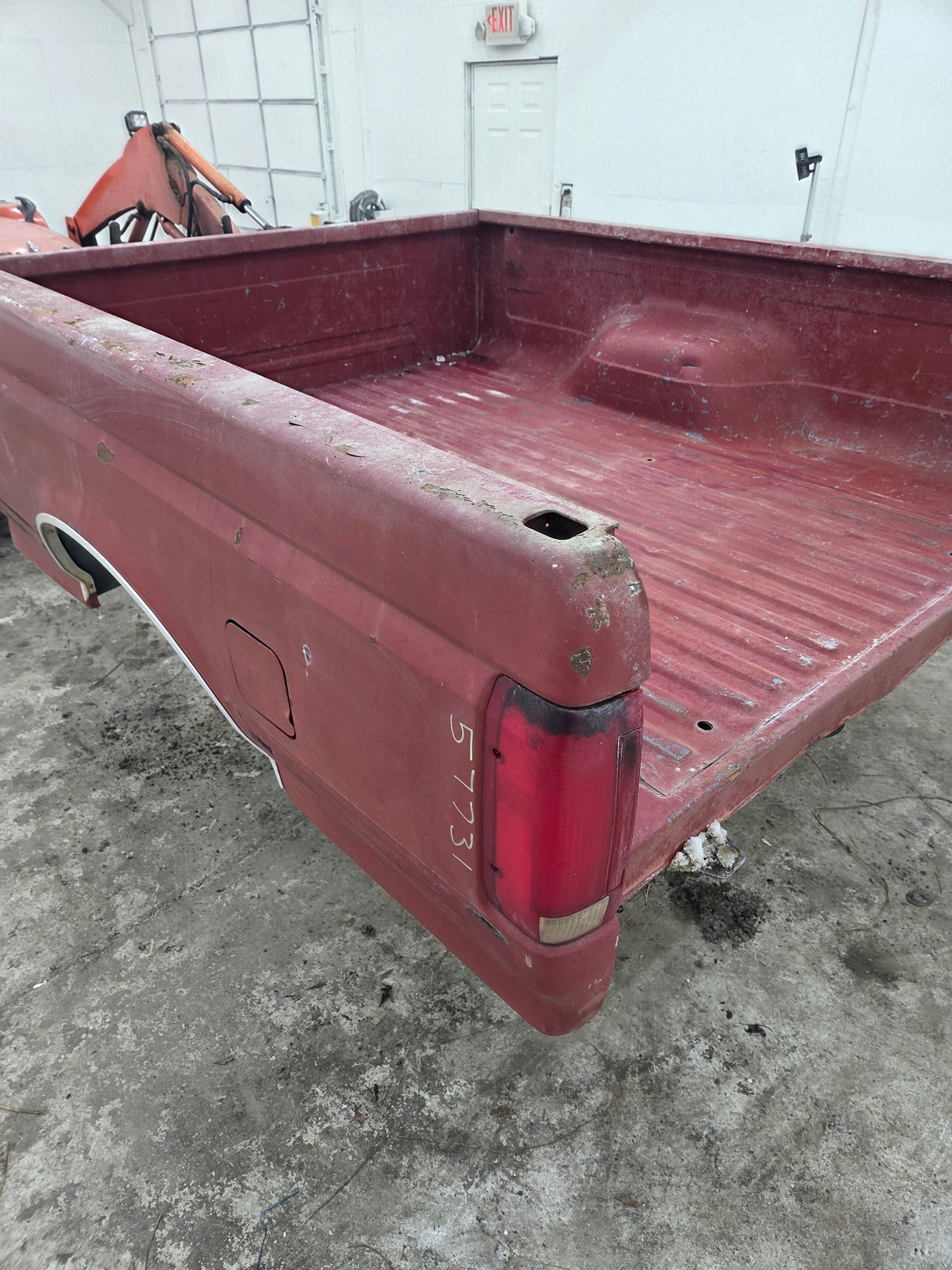 1987-1997 Ford F150 F250 F350 OBS 6' 9" Short Truck Bed