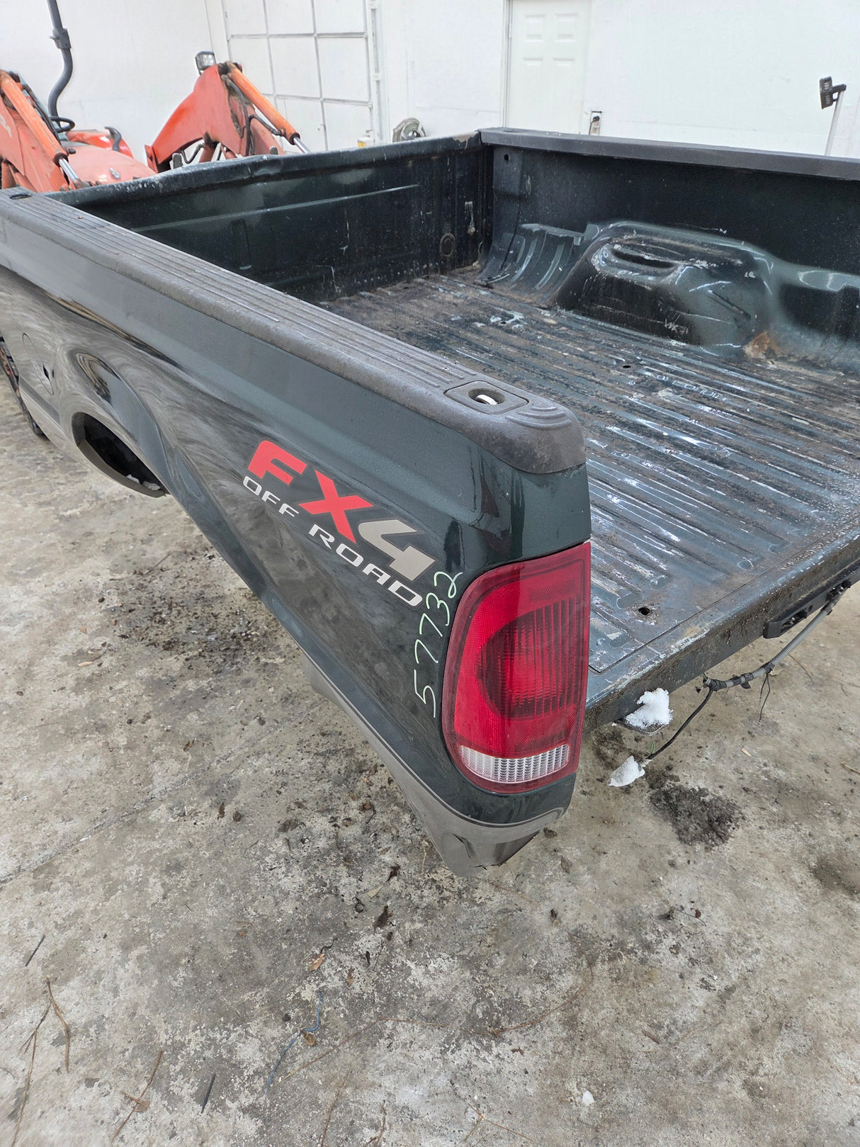 1999-2010 Ford Super Duty F250 F350 6' 9" Short Truck Bed