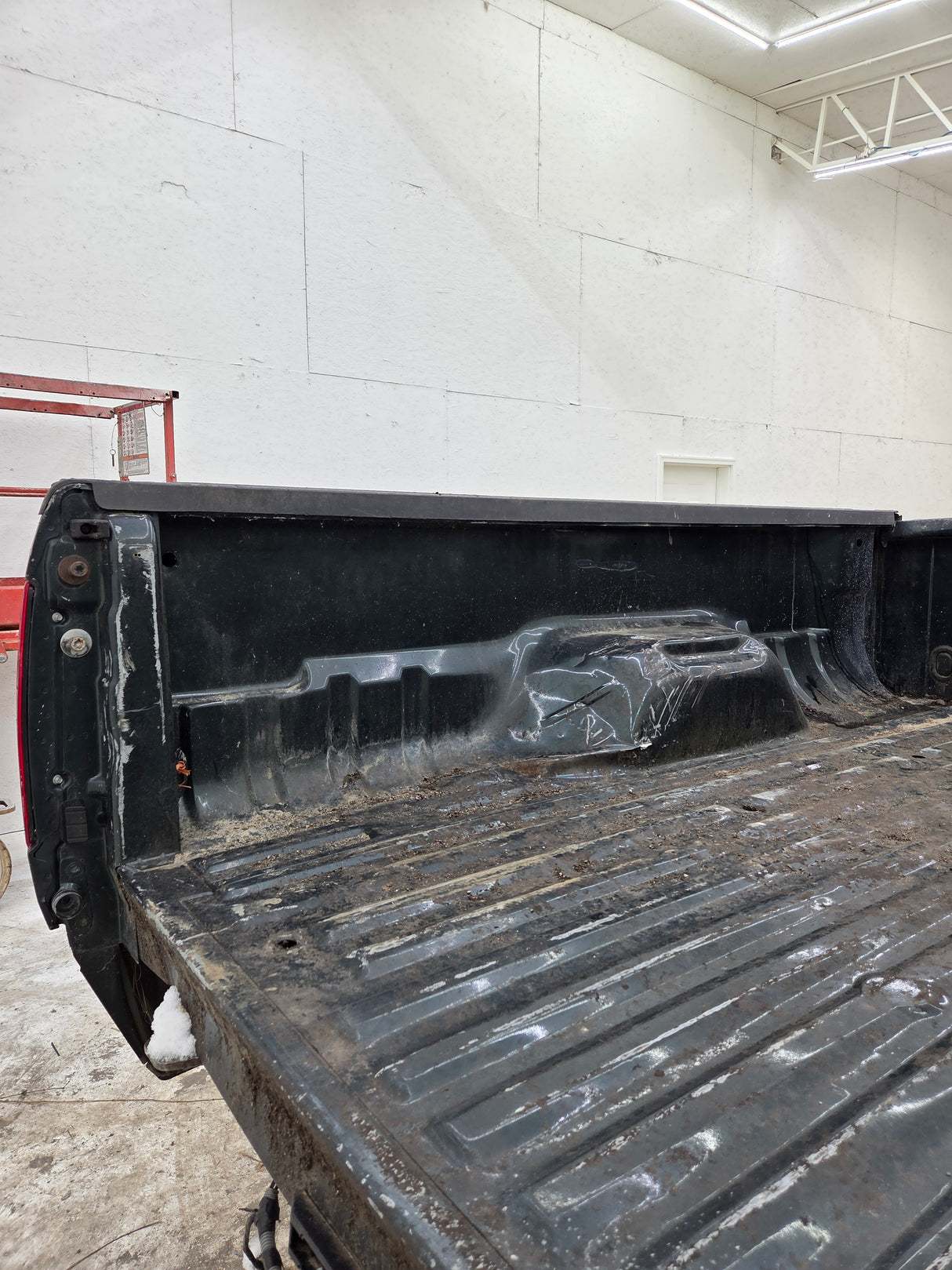 1999-2010 Ford Super Duty F250 F350 6' 9" Short Truck Bed